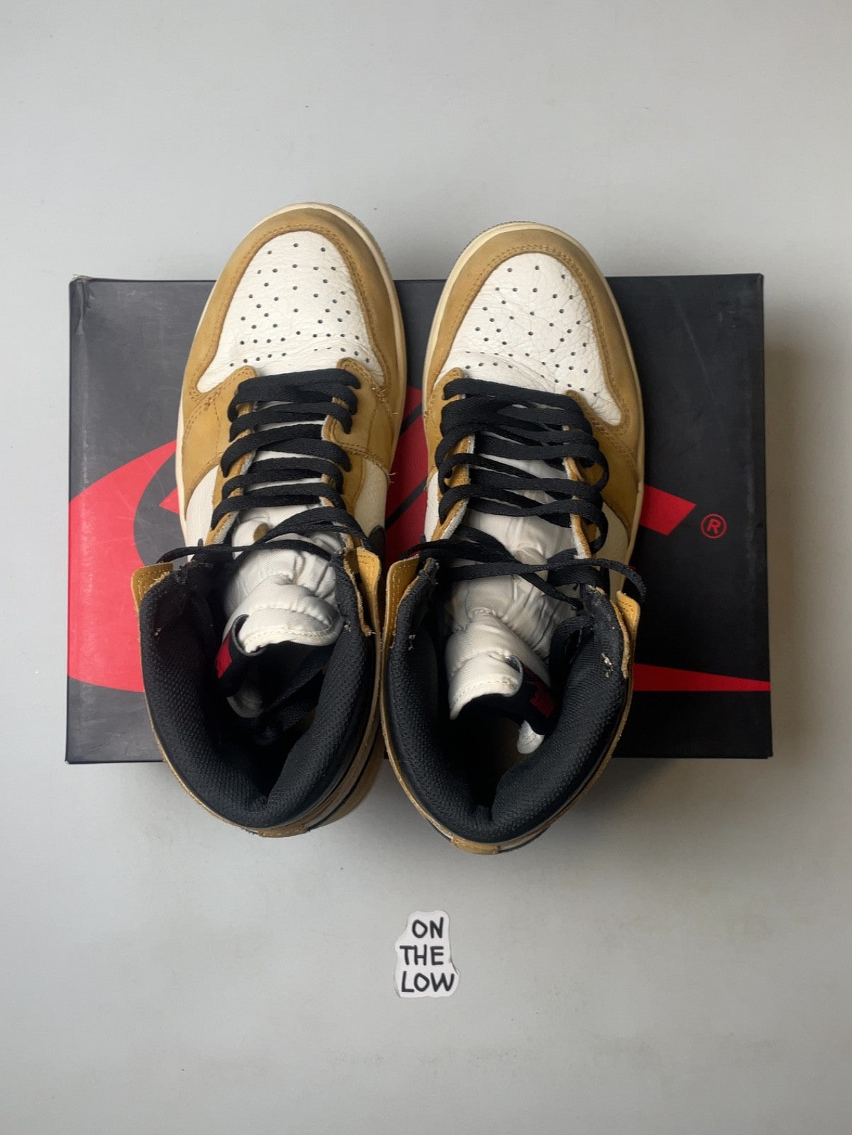Air Jordan 1 Retro High Rookie of the Year | 555088-700 | Size 10.5 Men's US