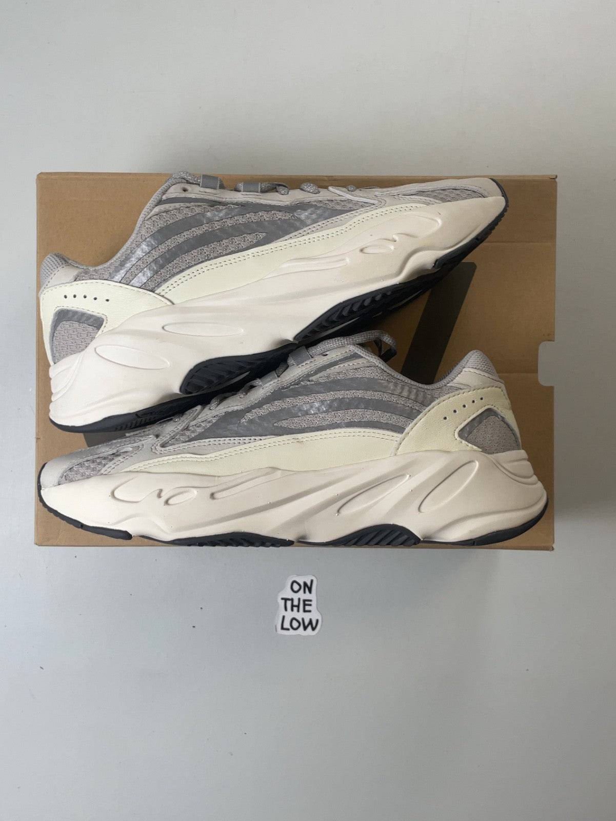 adidas Yeezy Boost 700 V2 Static | EF2829 | Size 9.5 Men's US