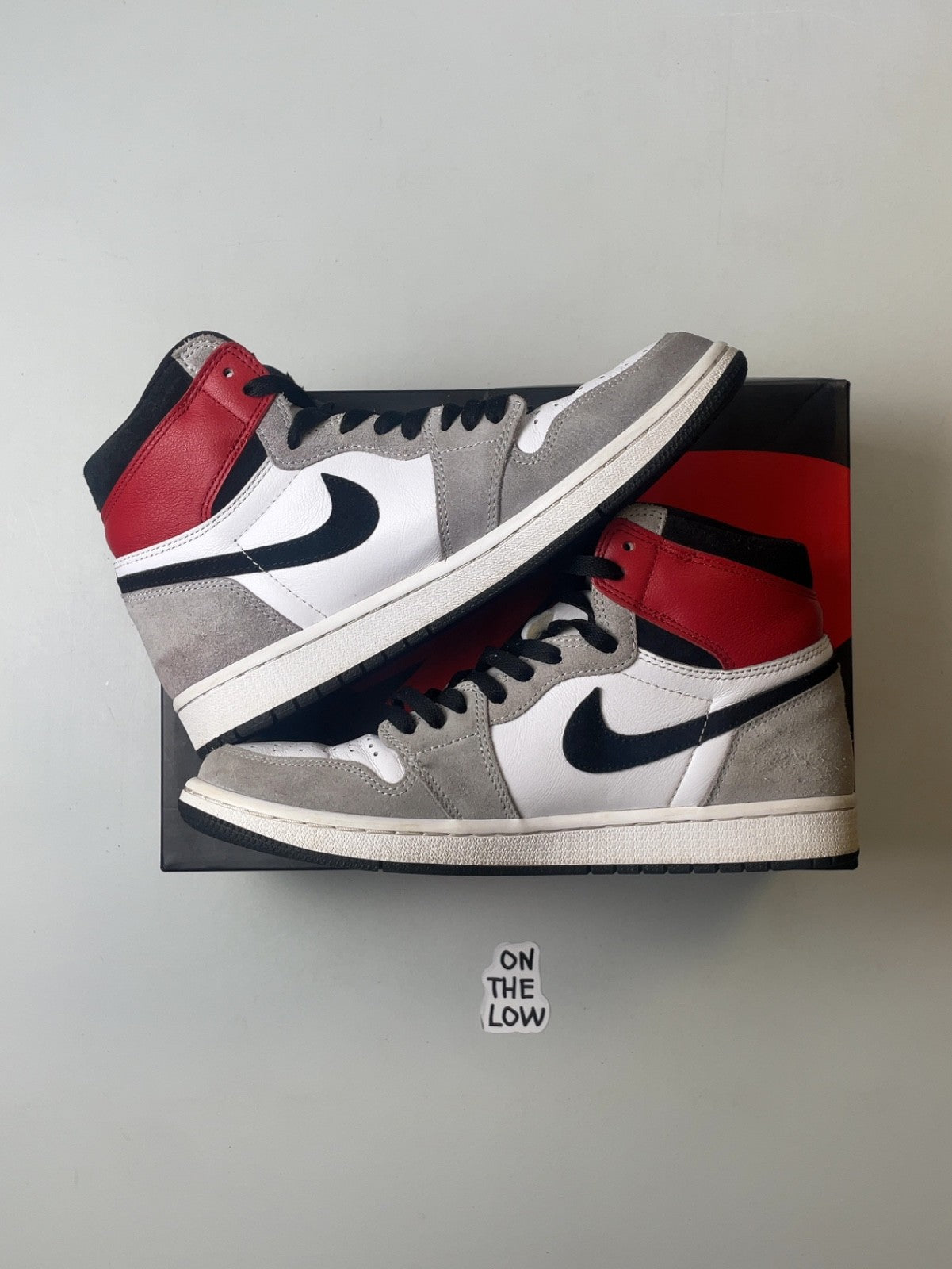 Air Jordan 1 Retro High Light Smoke Grey | 555088-126 | Size 9 Men's US