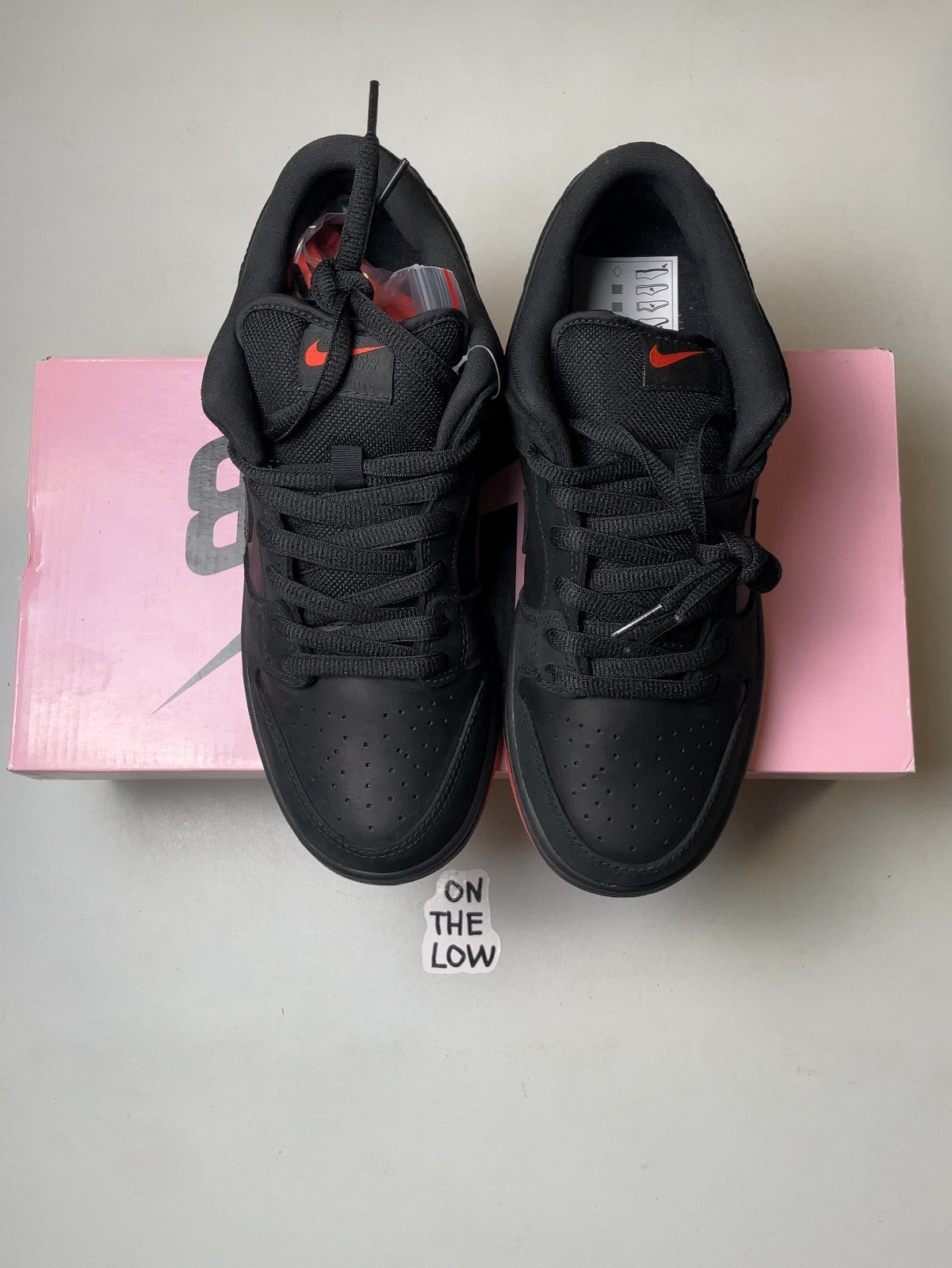 Nike SB Dunk Low Black Pigeon (2017) | 883232-008 | size 8 mens