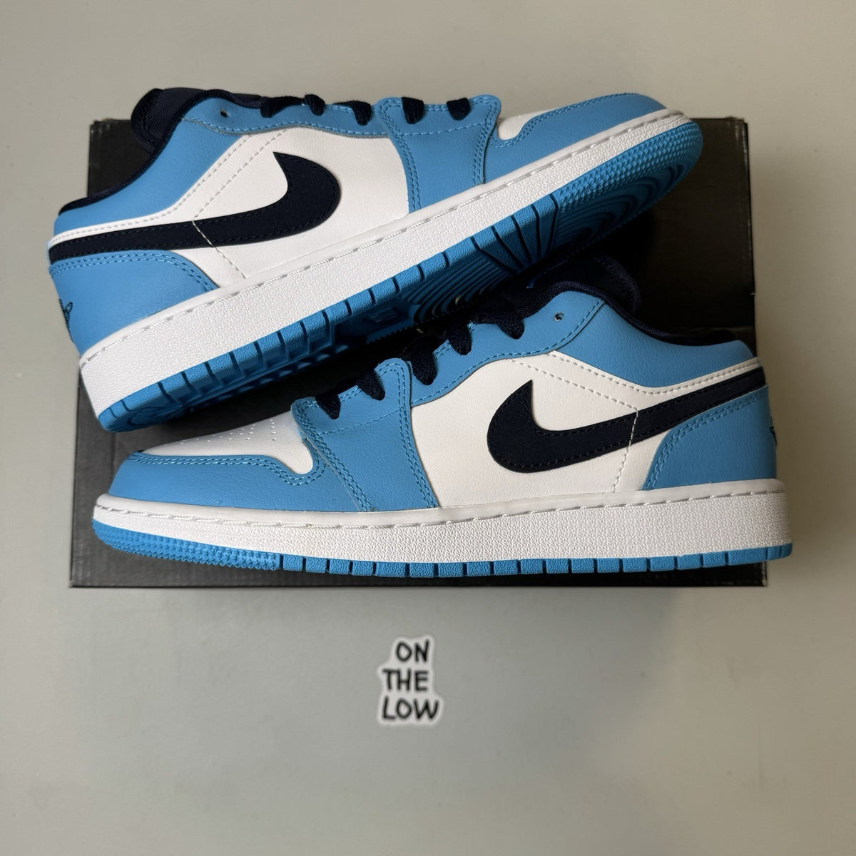 Air Jordan 1 Low GS "UNC" White/Powder Blue Size 6Y (Women’s Sz 7.5) 553560-144