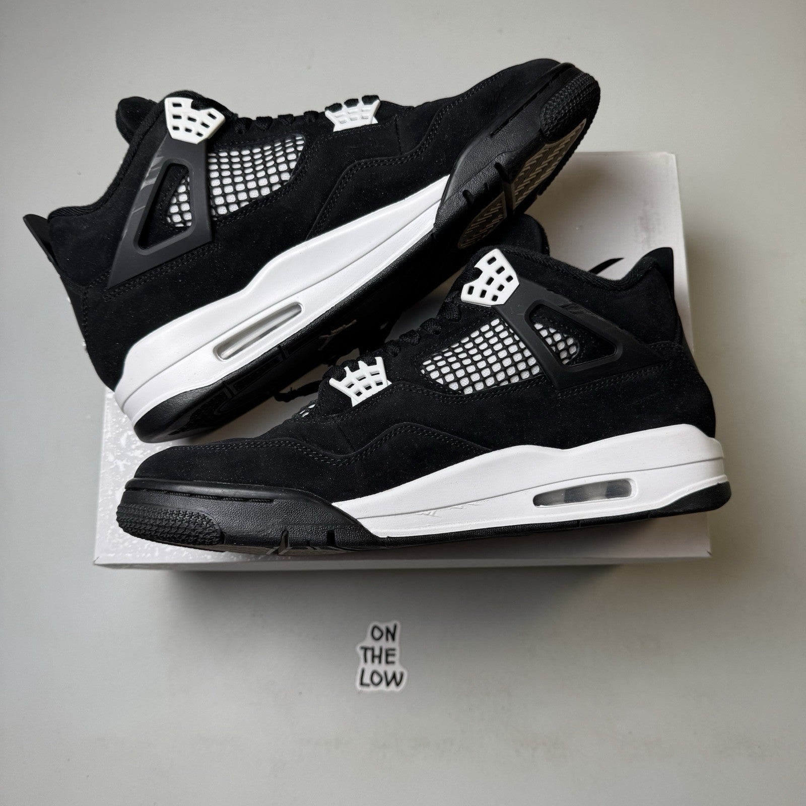 Nike Air Jordan 4 Retro White Thunder | FQ8138-001 | Size 11