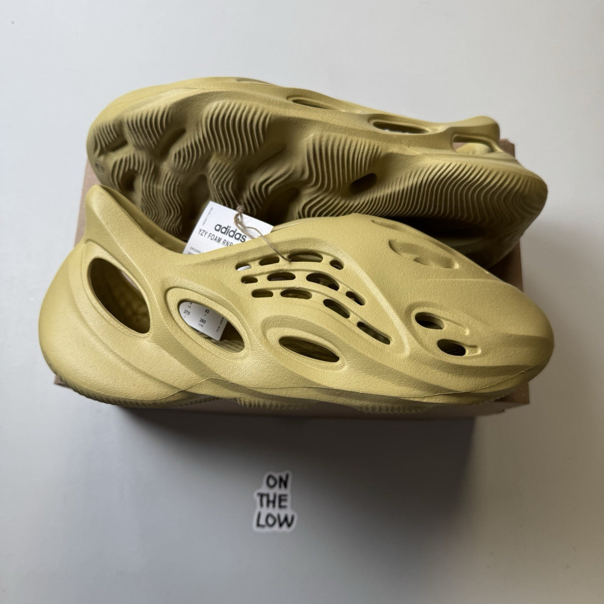 Adidas Yeezy Foam RNNR Sulfur | GV6775 | Size 9 Mens  US