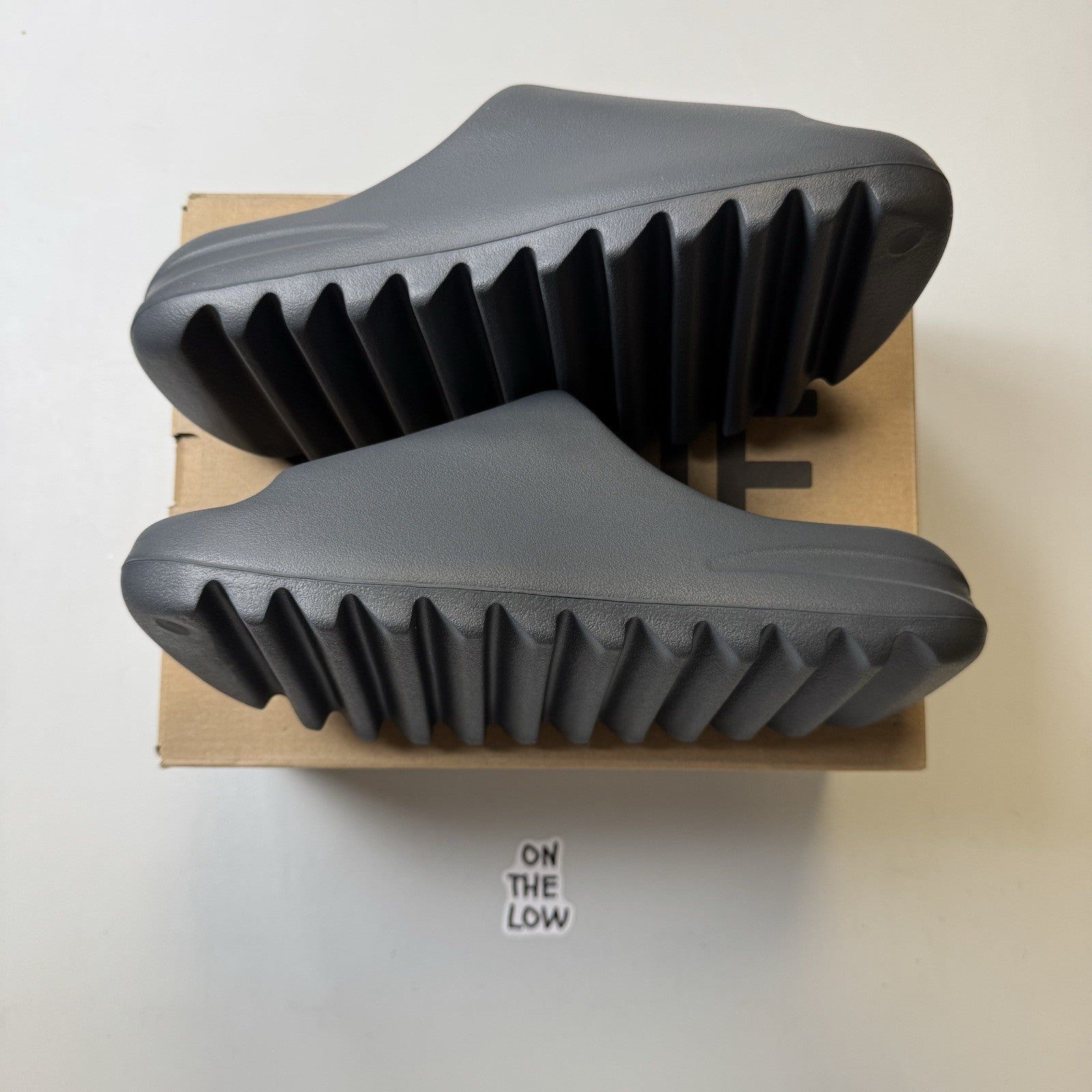 Adidas Yeezy Slide Slate Grey | ID2350 | NEW | size 9/10 mens