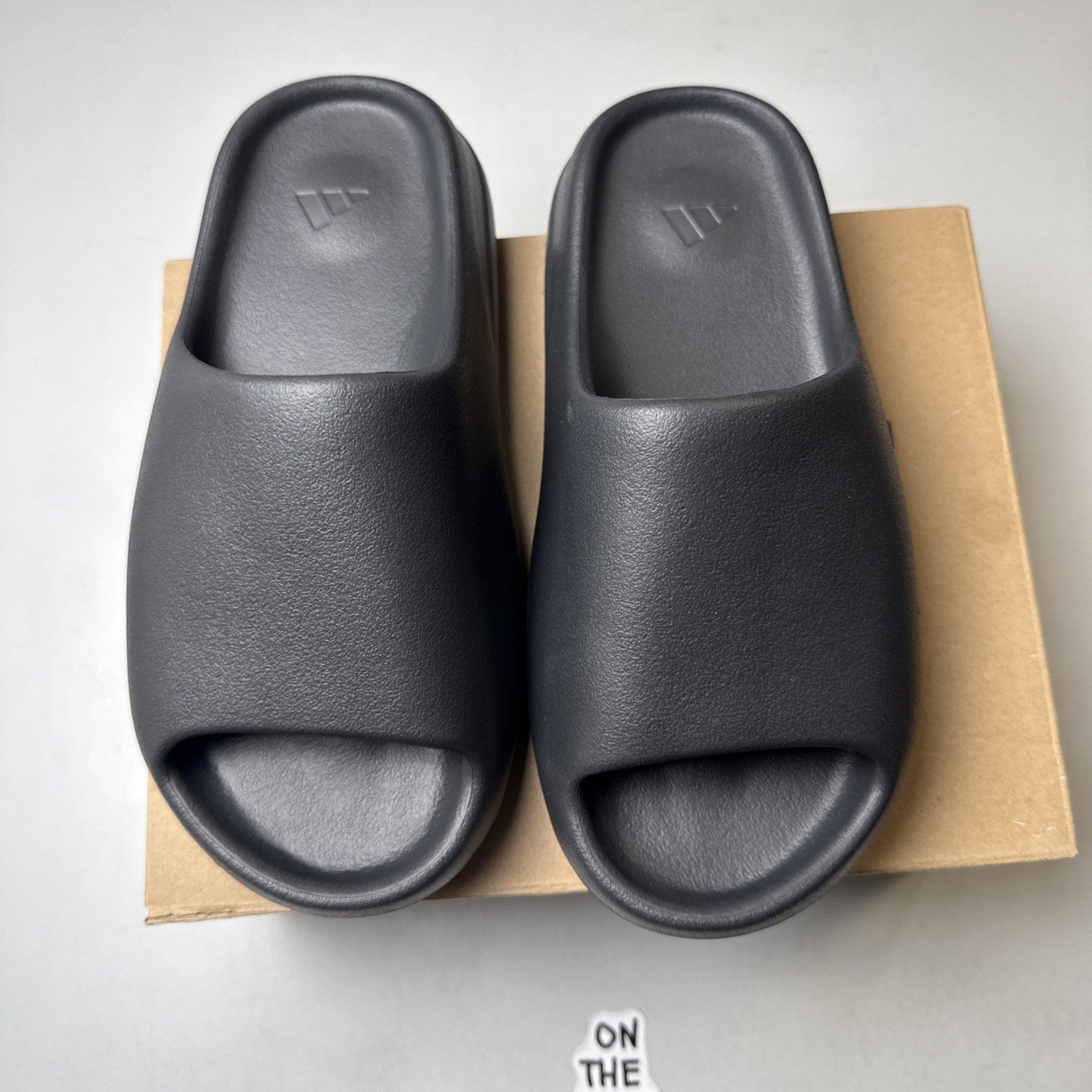 Adidas Yeezy Slide Onyx | HQ6448 | Size 4M/5M/8M