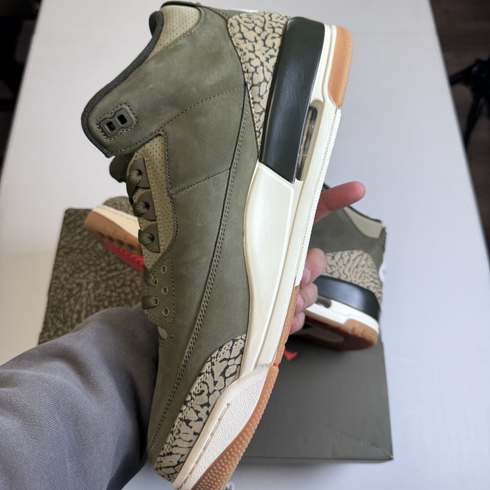 Nike Air Jordan 3 Retro Family Affair Olive Green | DN3707-202 | size 13 mens