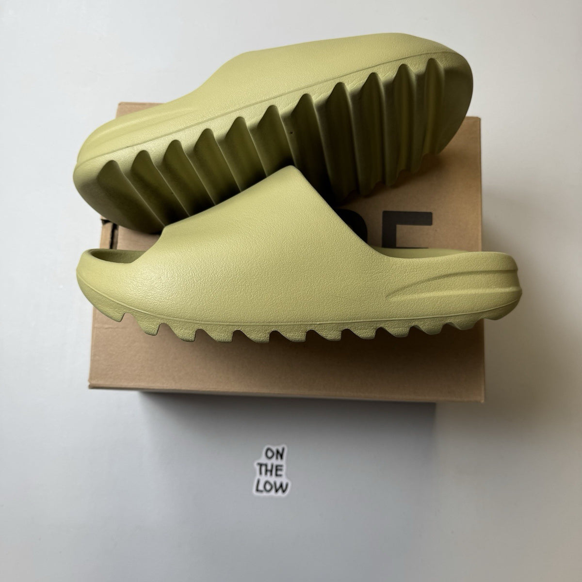 Adidas Yeezy Slide Resin Green 2022 | FZ5904 | size 10 mens US