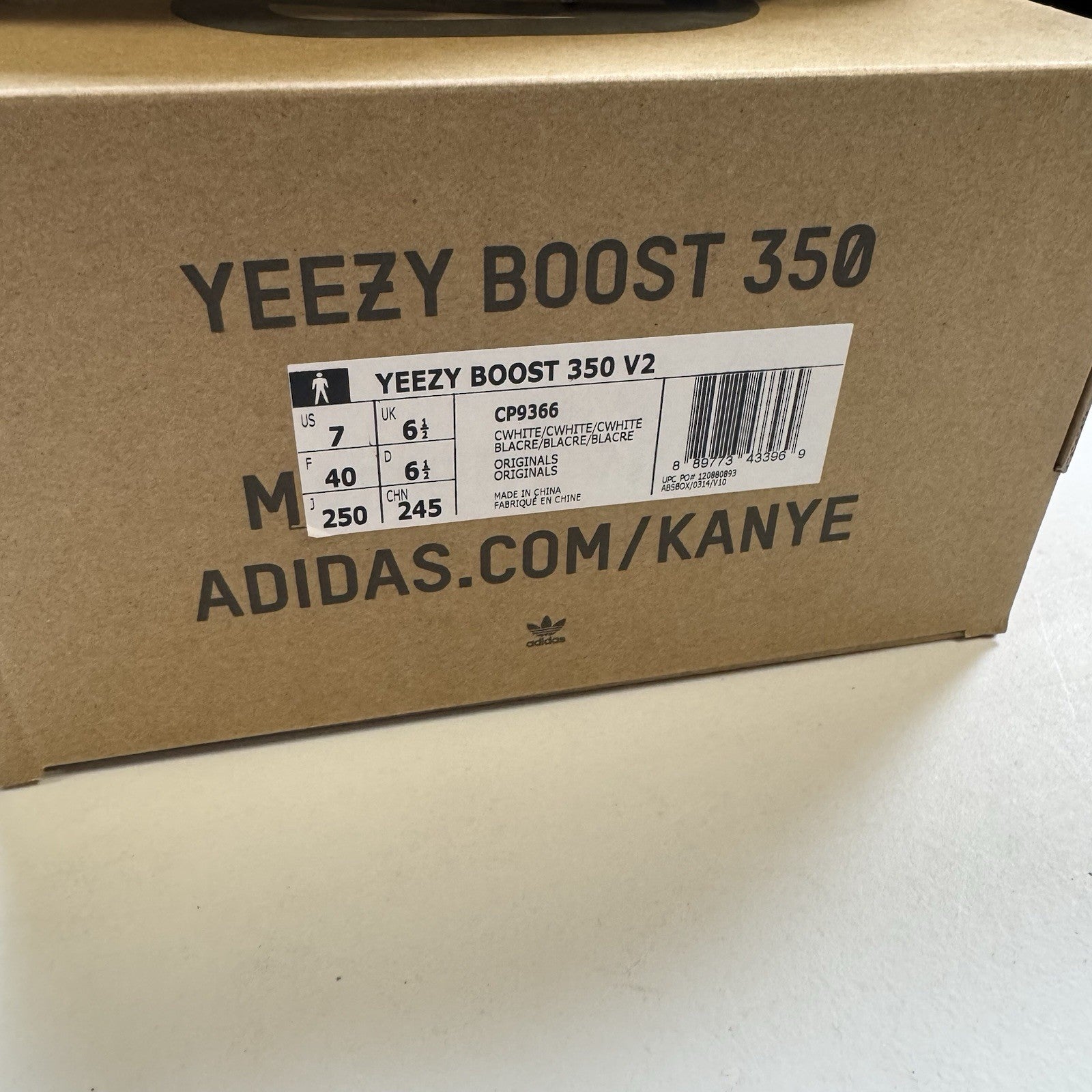 Adidas Men's Yeezy Boost 350 V2 Cream Triple White | CP9366 | Size 7 Mens
