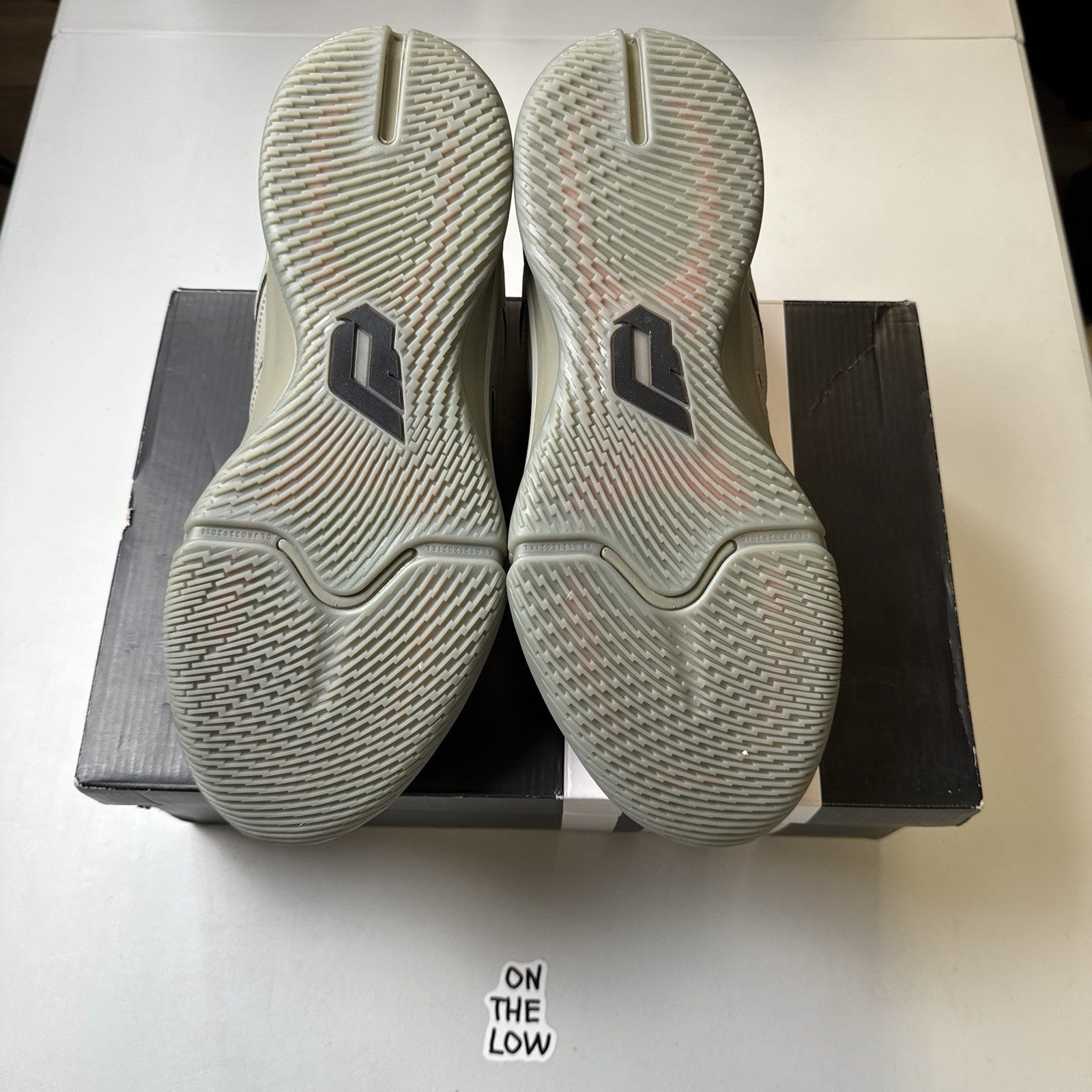 Adidas Dame 9 Low Silver Pebble Light Sage Black | NEW | JI1939 | size 12.5 mens