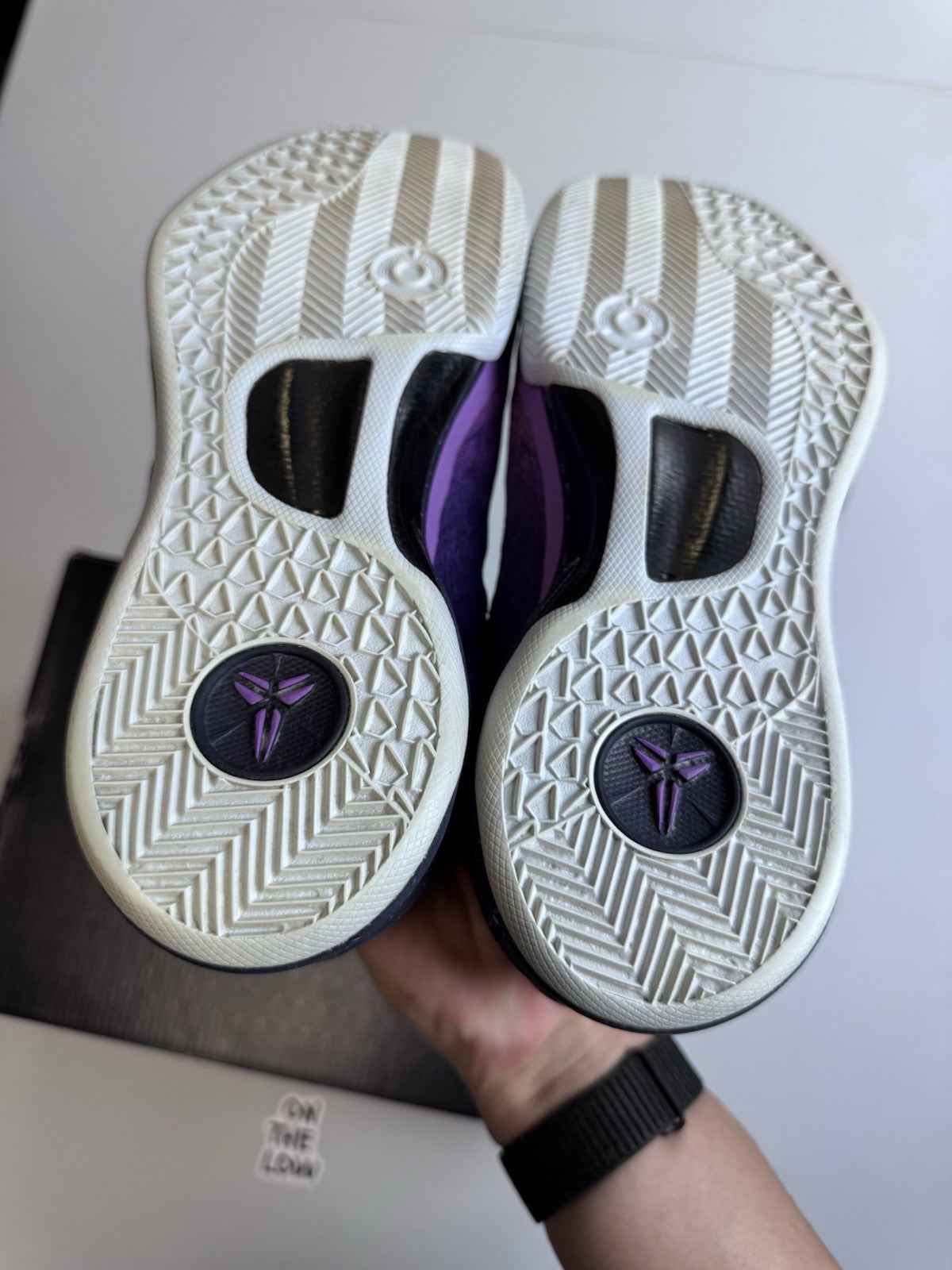 Nike Kobe VIII 8 Playoffs Purple Platinum | 555035-500 | Size 8 Mens US