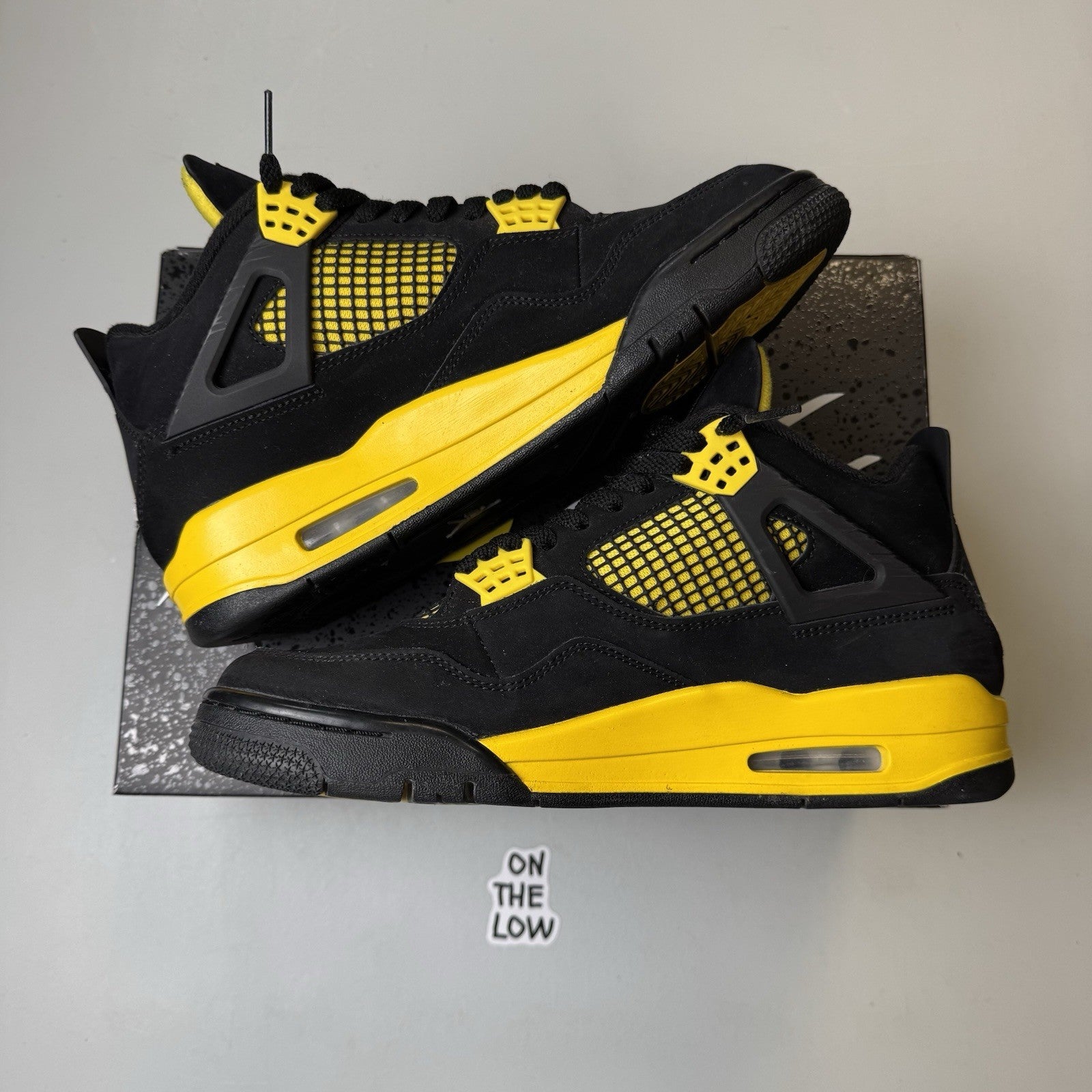 Air Jordan 4 Retro ‘Thunder’ 2023 | DH6927-017 | size 9 mens US