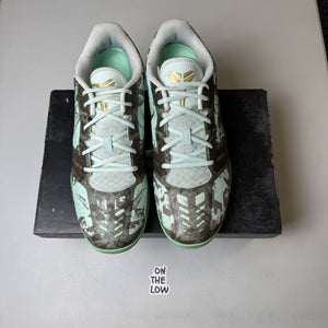 Nike Kobe Mentality Fiberglass | 704942-301 |  Sz 13 Mens US | VERY CLEAN!