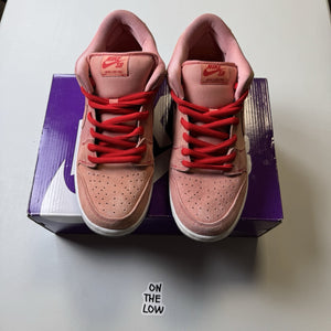 Nike Dunk Low SB Pink Pig | size 11 Mens US | SHIPS FAST!