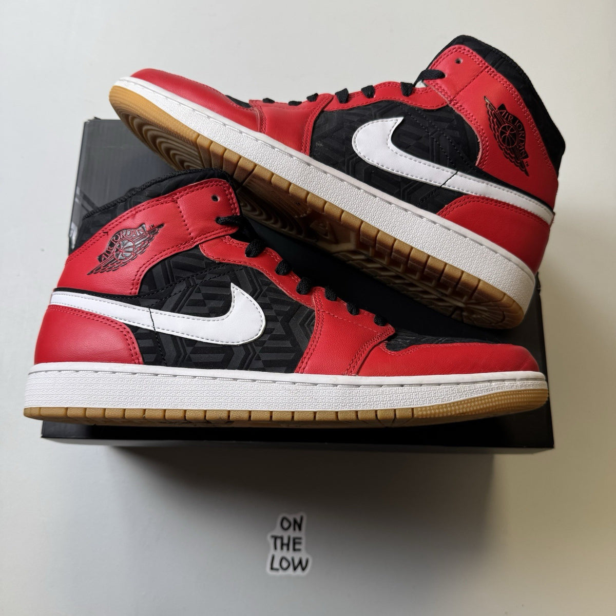 Jordan 1 Mid SE Christmas | DQ8417-006 | Size 11 Mens