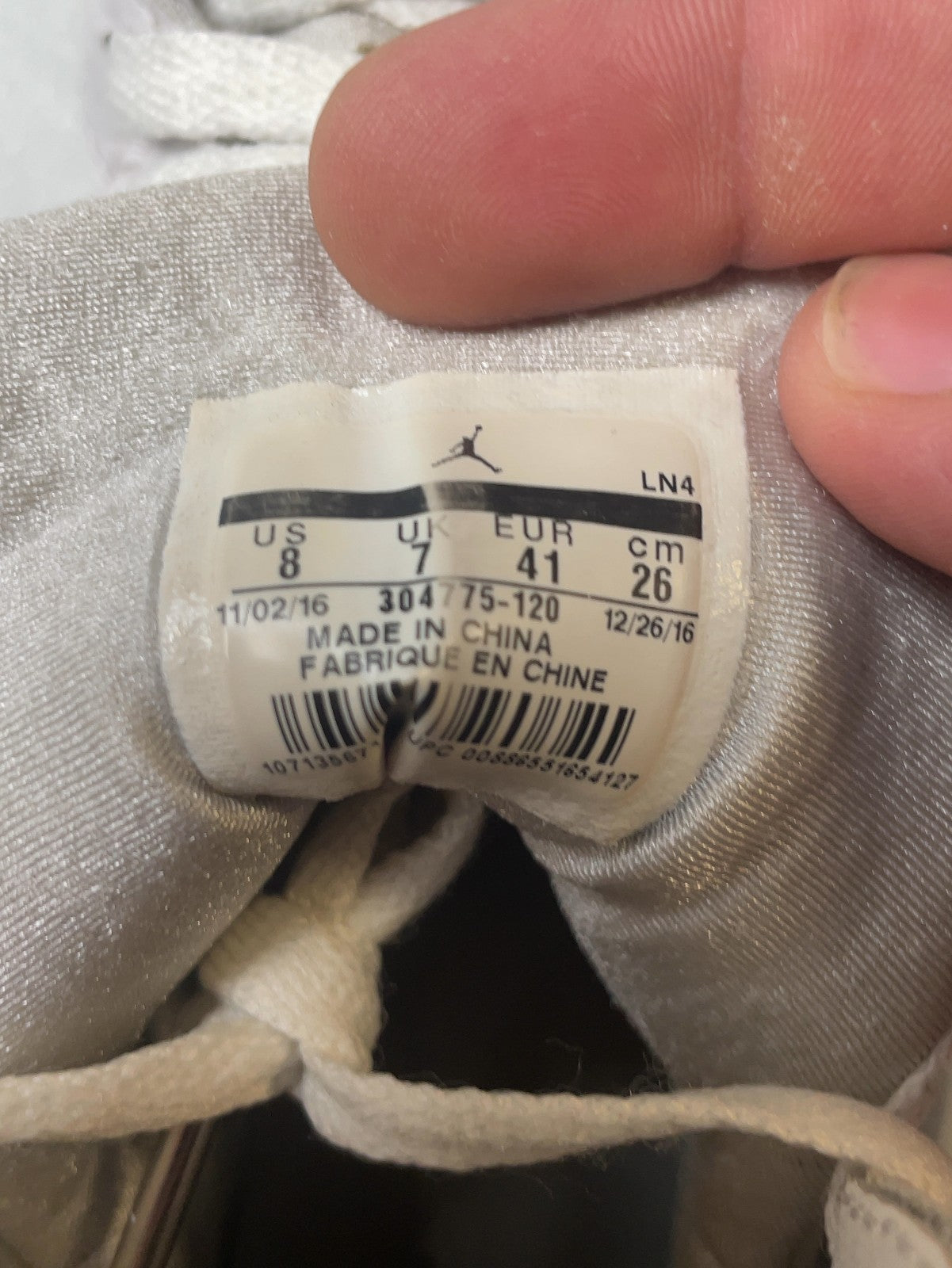 Nike Air Jordan 7 Retro Pure Platinum White Silver | 304775-120 | size 8 mens
