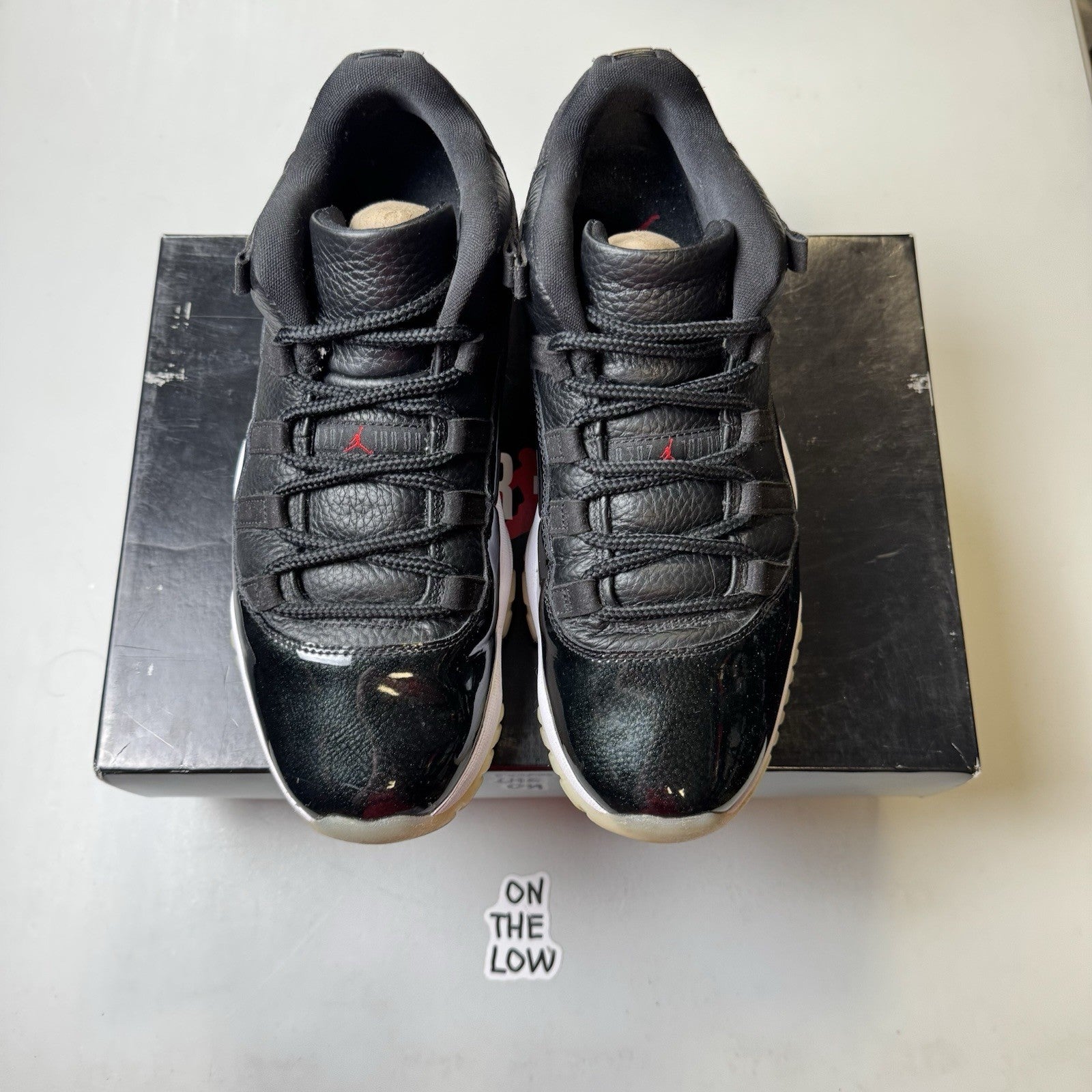 Jordan 11 Retro Low 72-10 | AV2187-001 | Size 10 Mens