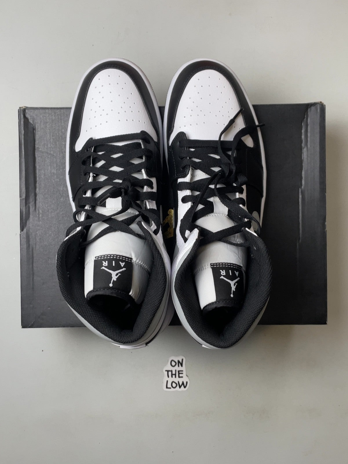 Jordan 1 Mid White Shadow | 554724-073 | Size 12 Men's US