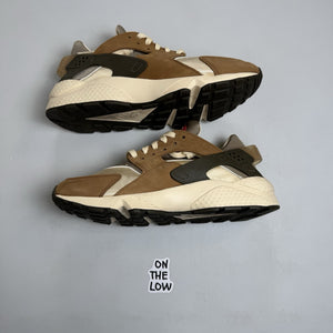 Nike Air Huarache Stussy Desert Oak | DD1381-200 | Size 10.5 Mens