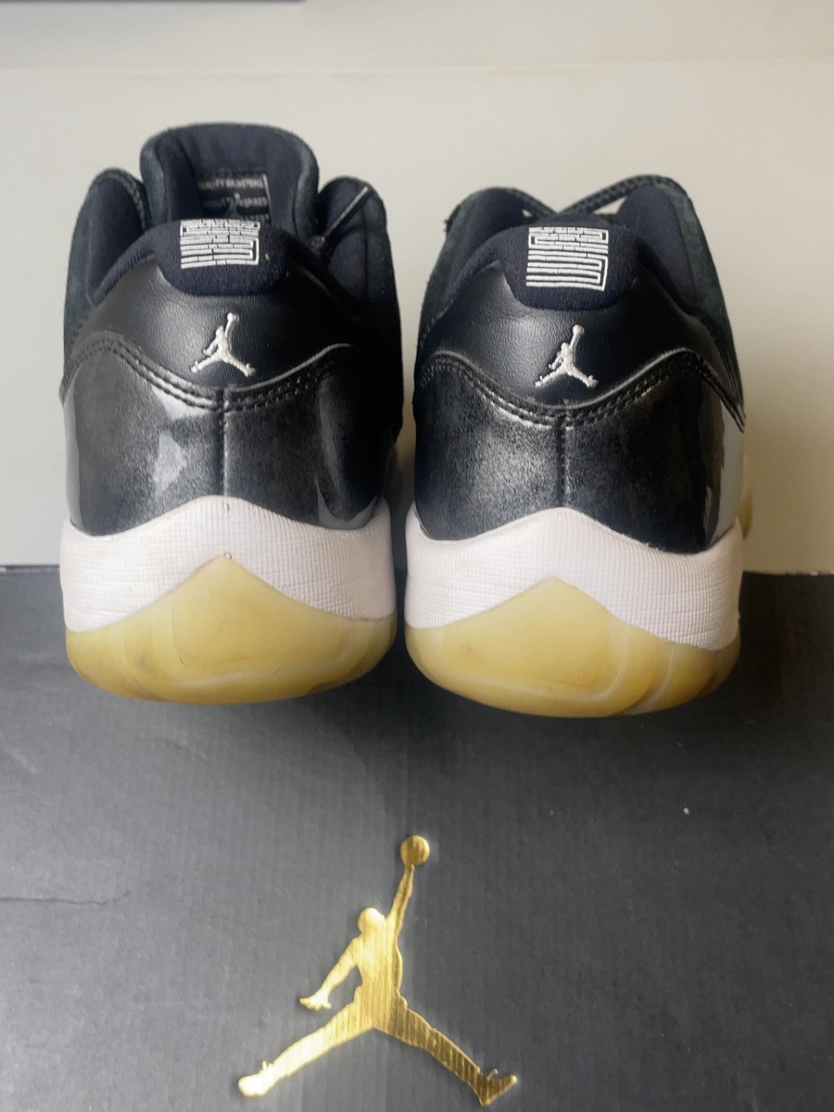 Air Jordan 11 Retro Low Barons | 528895-010 | Size 12 Men's US