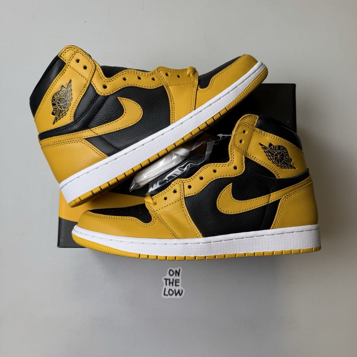Nike Air Jordan 1 High Retro OG Pollen | 555088-701| NEW | Size 9.5 Mens