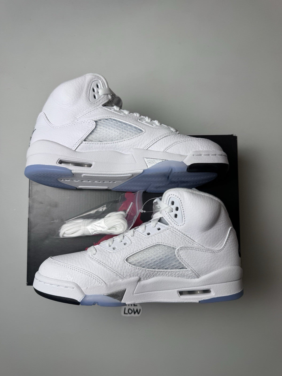 Nike Air Jordan 5 Retro White Metallic Silver 2026 GS | HQ7980-103 |
