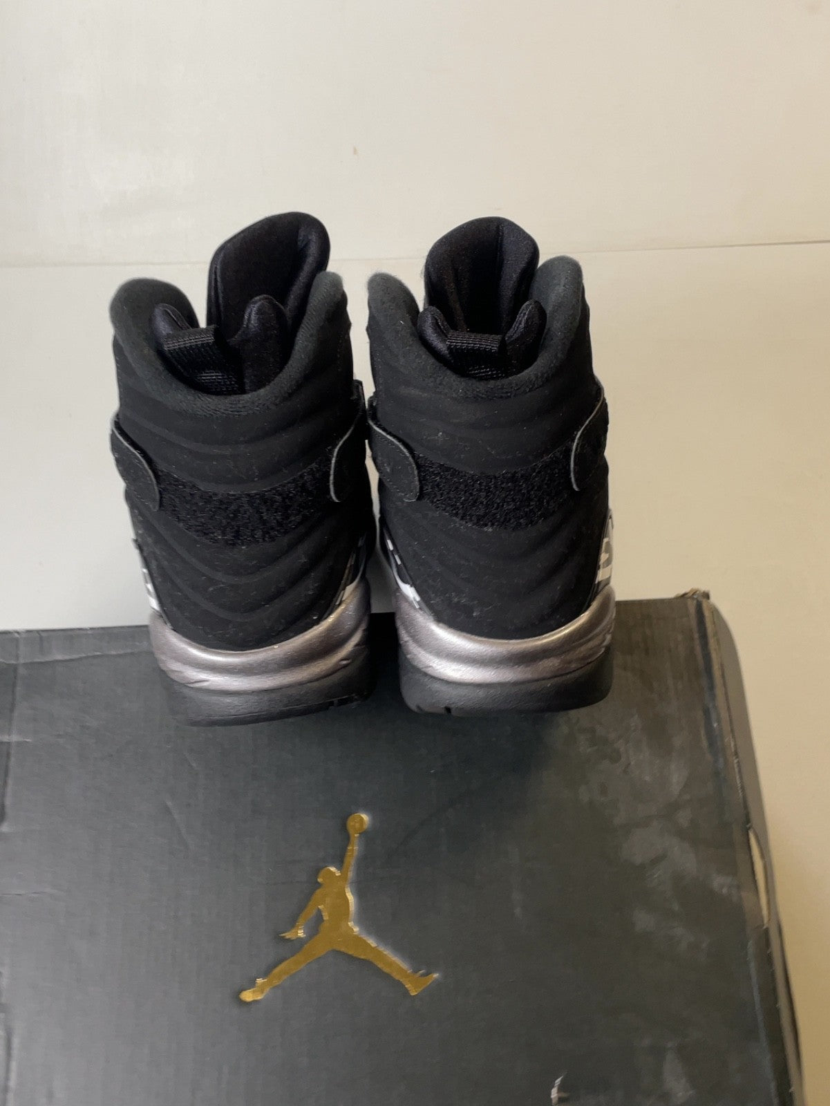 Air Jordan 8 Retro Chrome (2015) | 305381-003 | Size 10 Men's US