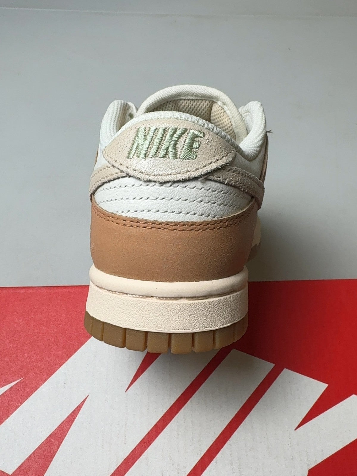 Nike Dunk Low SE Australia (Women's) | FN7645-133 | Size 6 Women's *READ DESC*