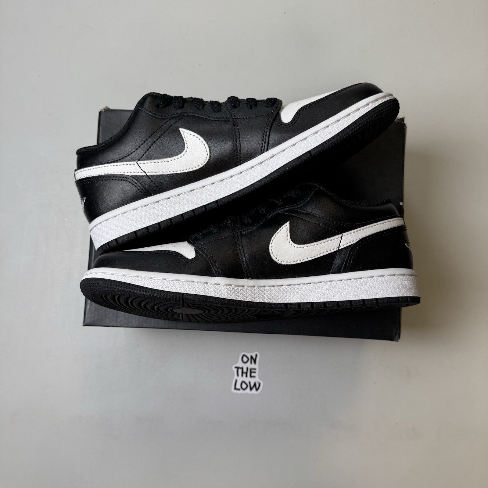 Nike Air Jordan 1 Low Black Summit White | 553558-043 | NEW | Size 8 Mens