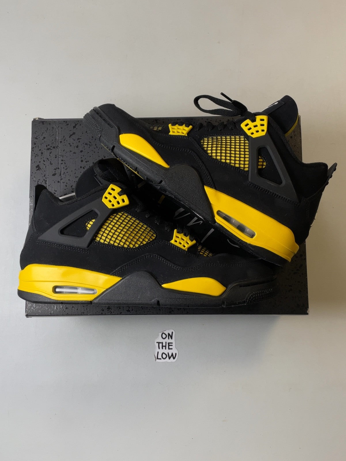 Air Jordan 4 Retro Thunder (2023) | DH6927-017 | Size 12 Men's US