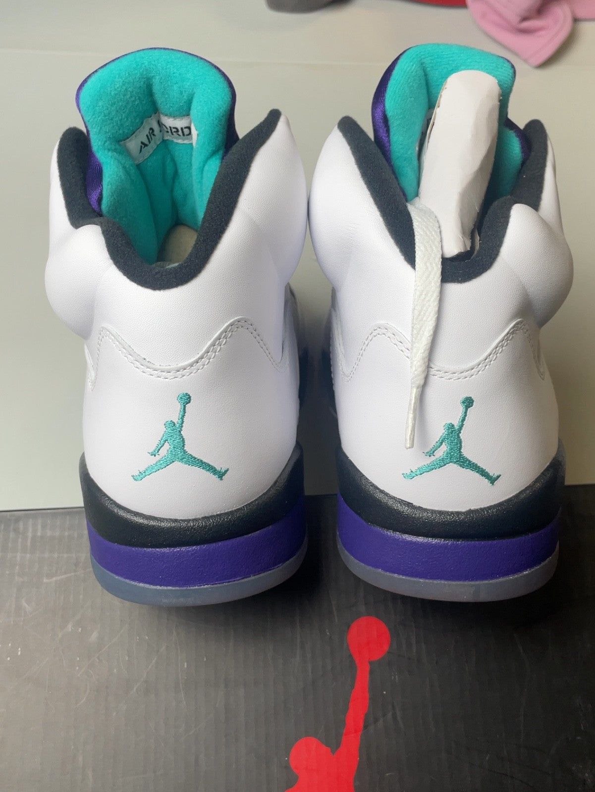 Air Jordan 5 Retro Grape (2013) | 136027-108 | Size 9 Men's US