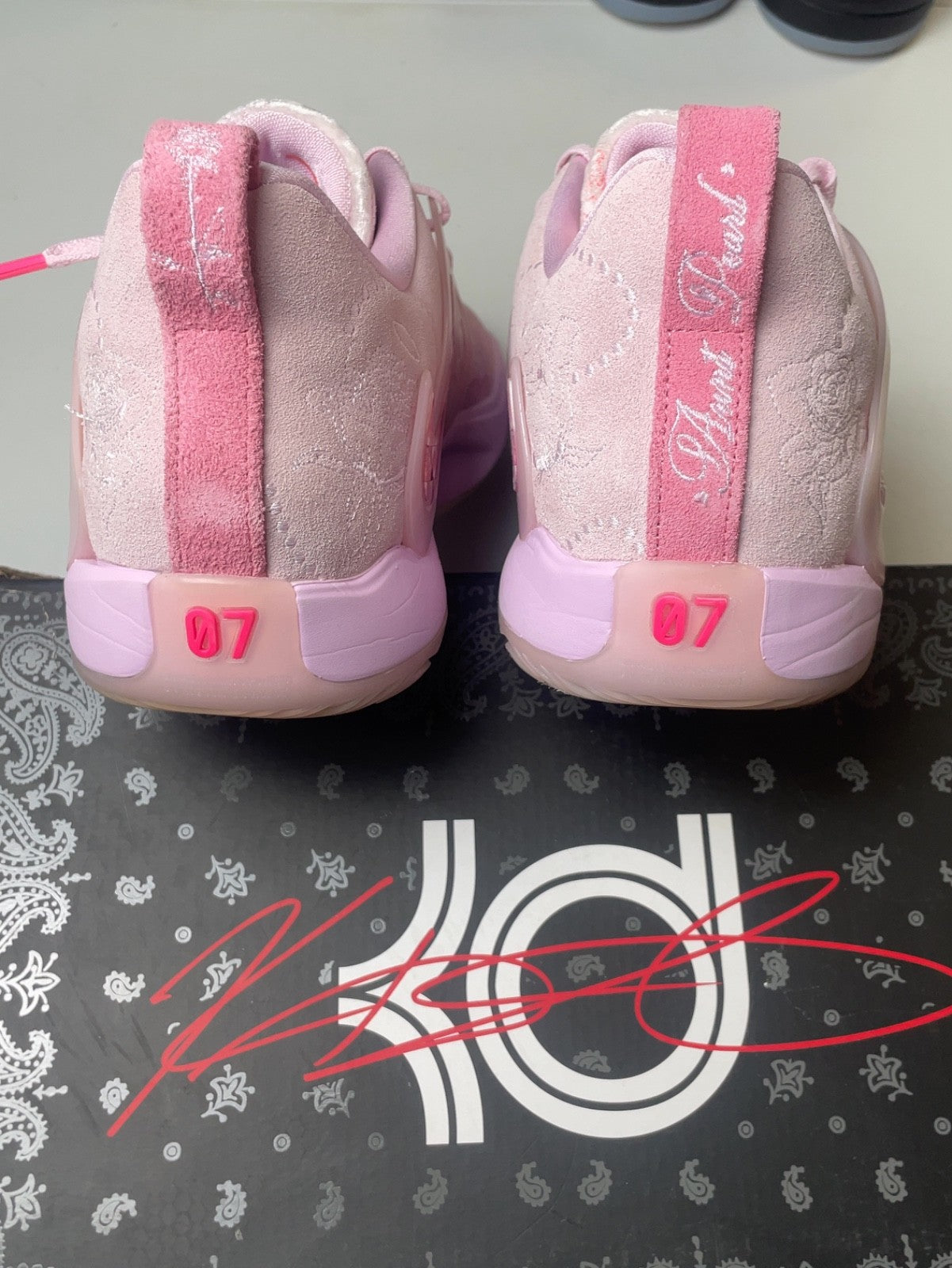 Nike KD 15 Aunt Pearl | DQ3851-600 | Size 11 Men's US