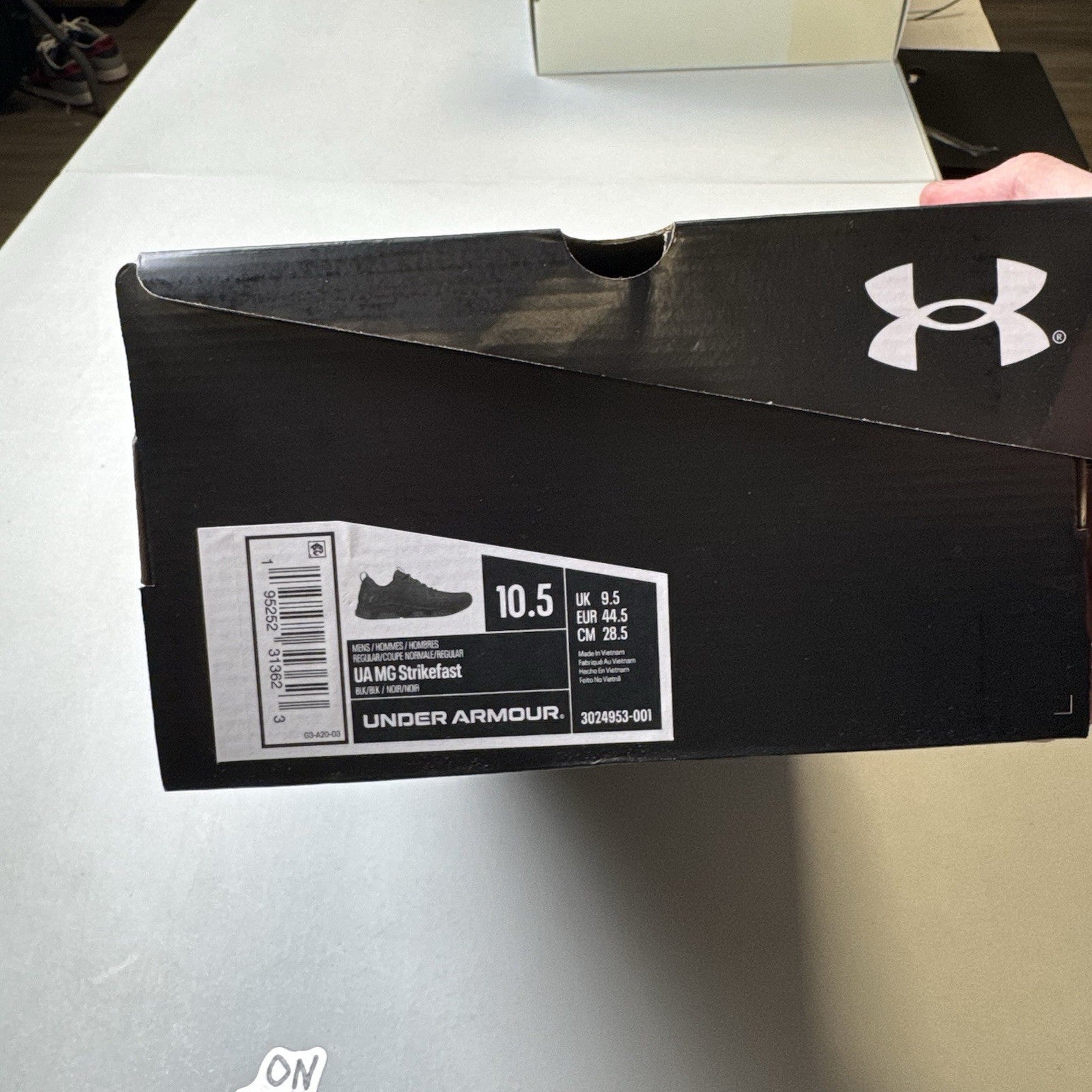 Under Armour Black UA MG Strikefast Tactical Trail Hiking Run | Size 10.5 Mens