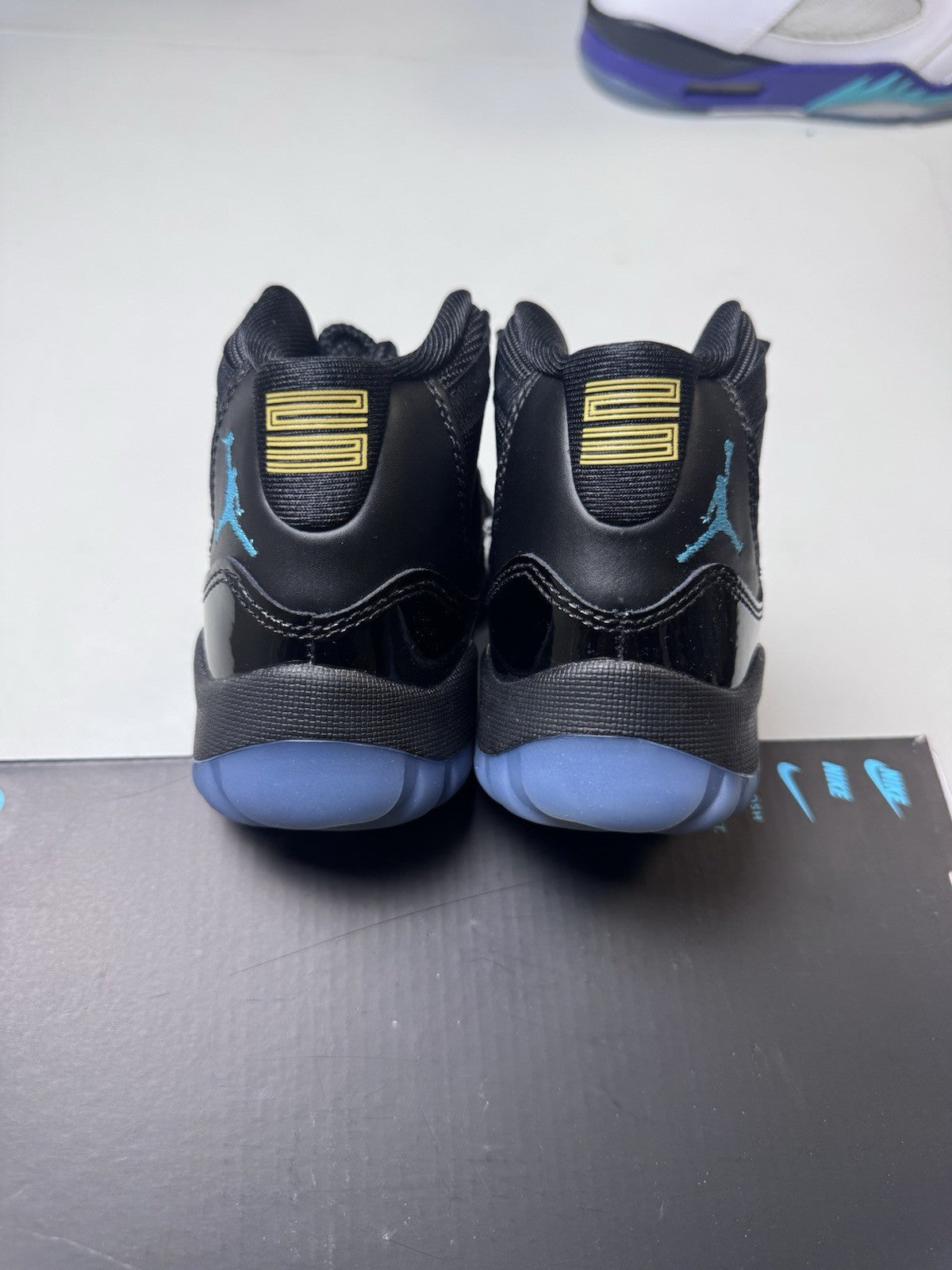 Jordan 11 Retro Gamma Blue (2025) (PS) | NEW damaged box | sizes 11C-3Y