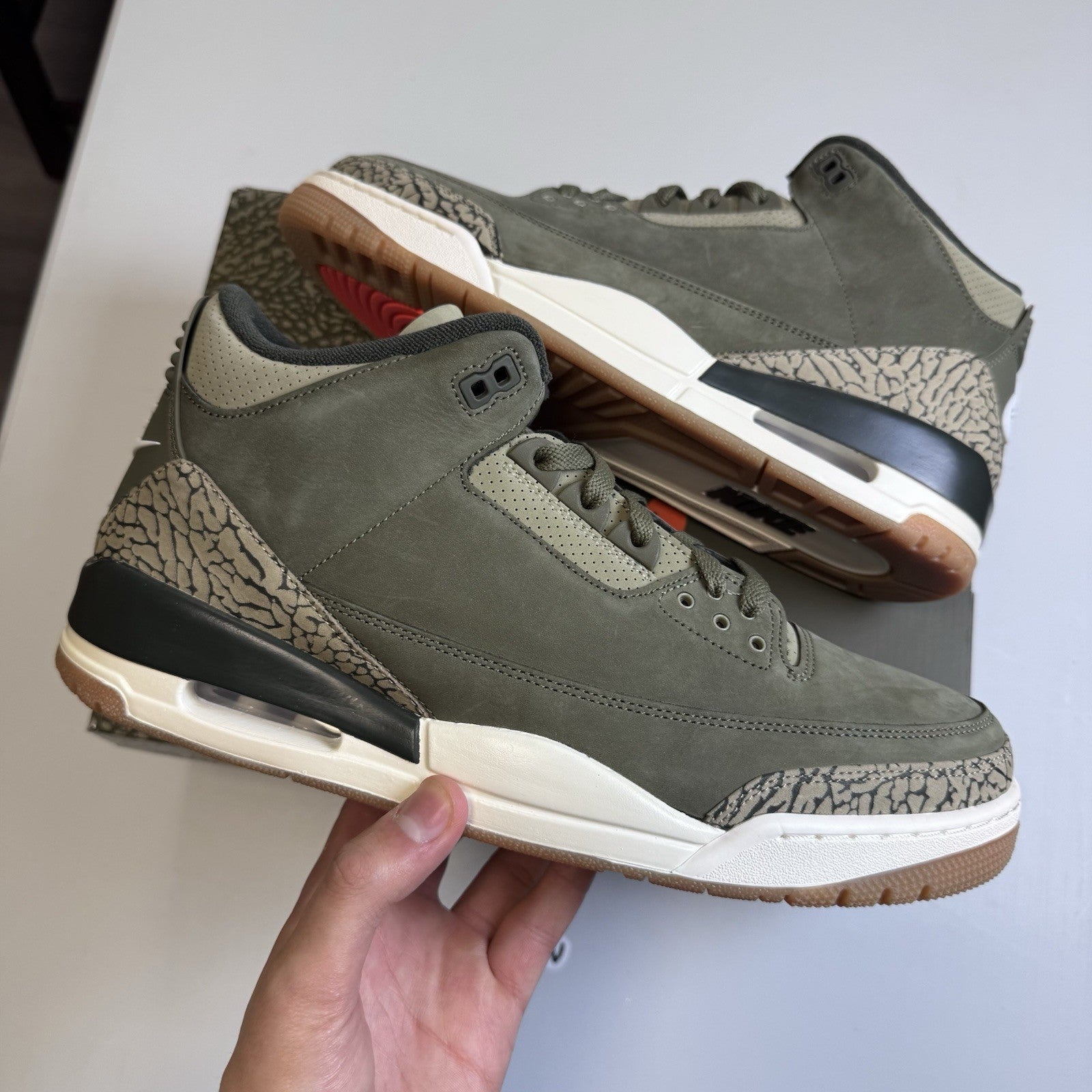 Nike Air Jordan 3 Retro Family Affair Olive Green | DN3707-202 | size 13 mens