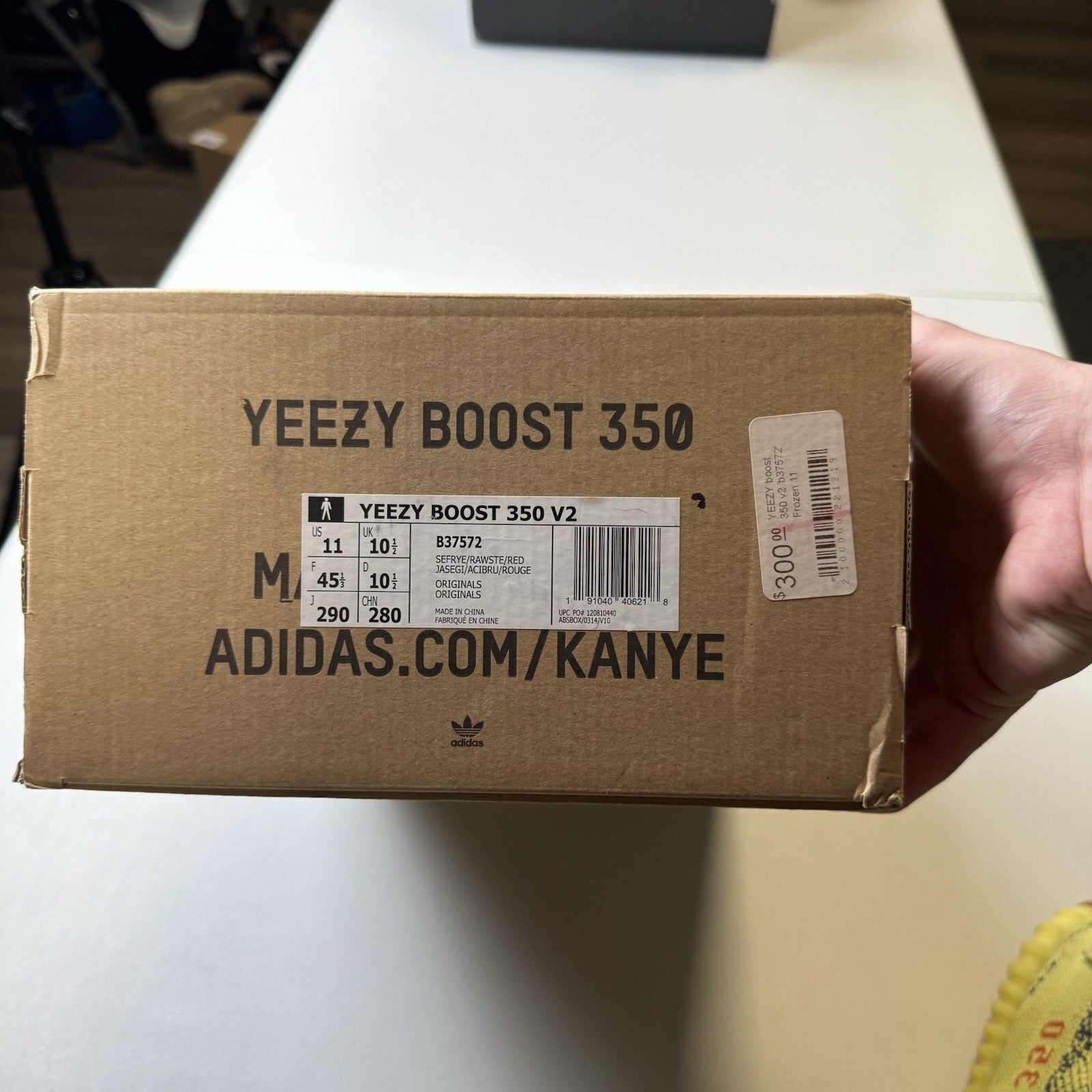 Adidas Yeezy Boost 350 V2 Semi Frozen | B37572 | Size 11 Mens US