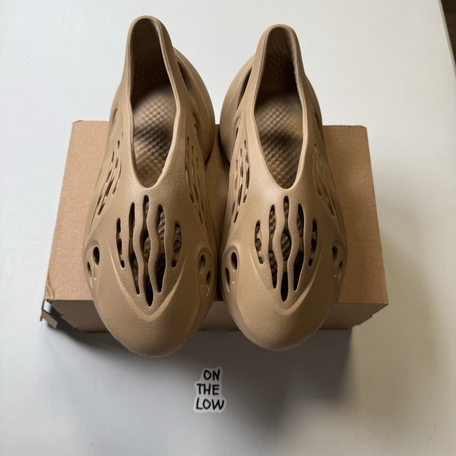 adidas Yeezy Foam RNNR Ochre | GW3354 | Size 9 Mens US