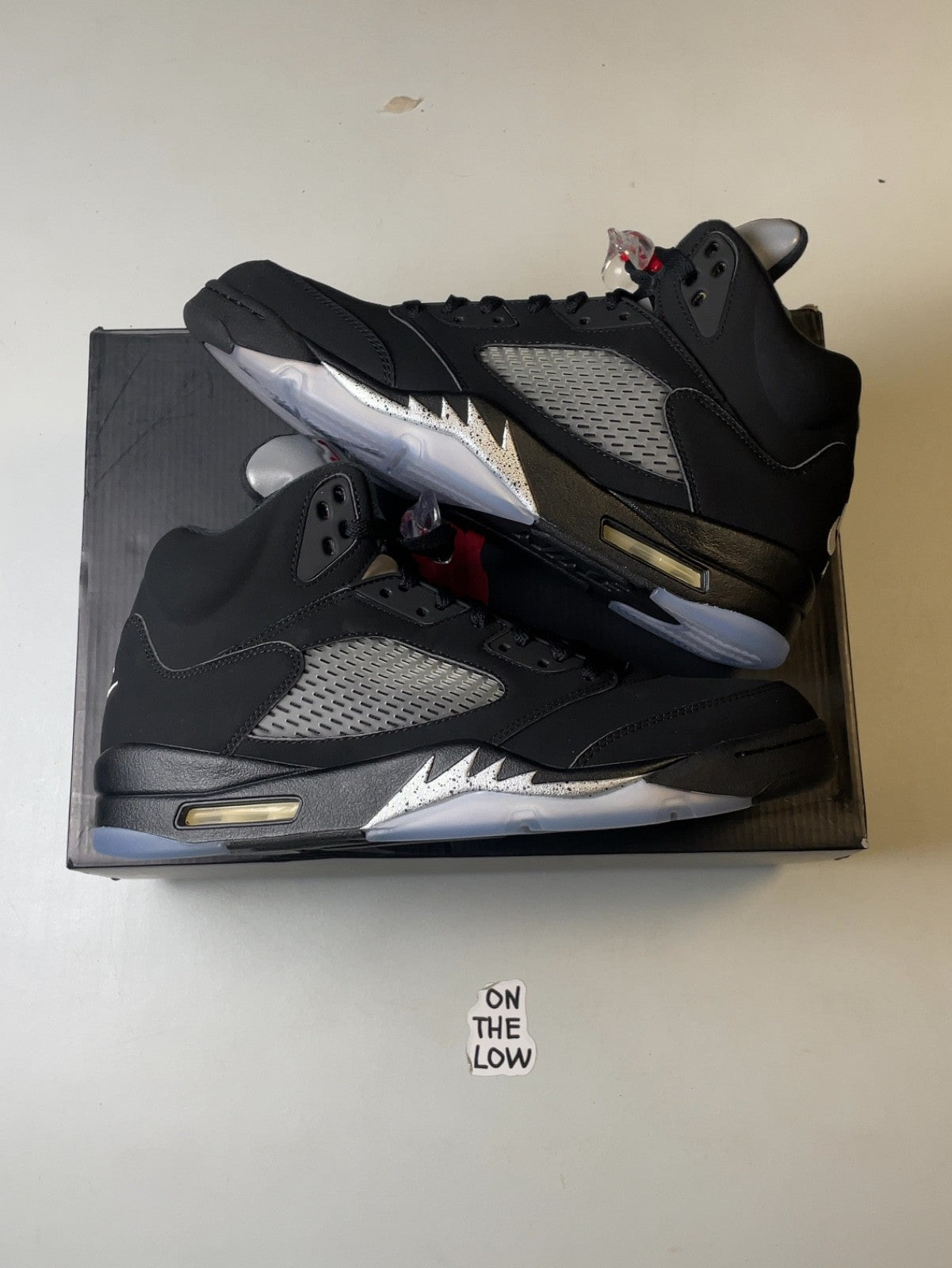 Air Jordan 5 Retro Black Metallic (2016) | 845035-003 | Size 12 Men's US