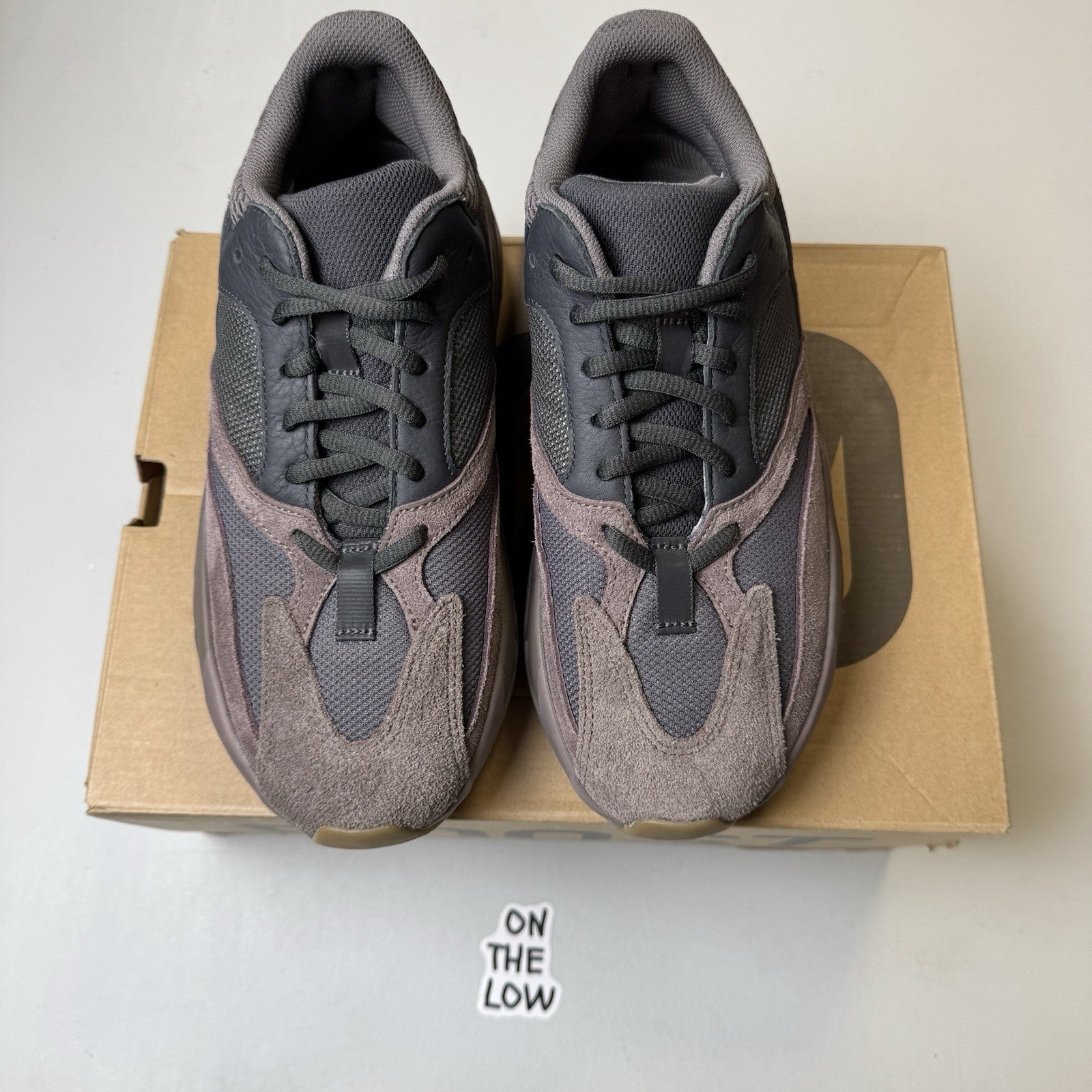 ADIDAS YEEZY BOOST 700 V2 MAUVE | EE9614 | Size 7.5 Mens