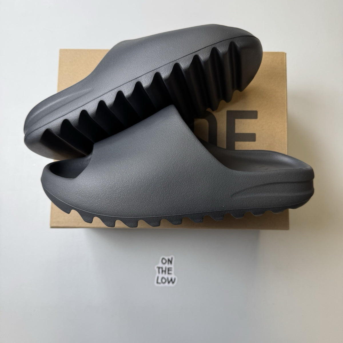 adidas Yeezy Slide Granite|  ID4132 |  NEW | size 5/10 mens