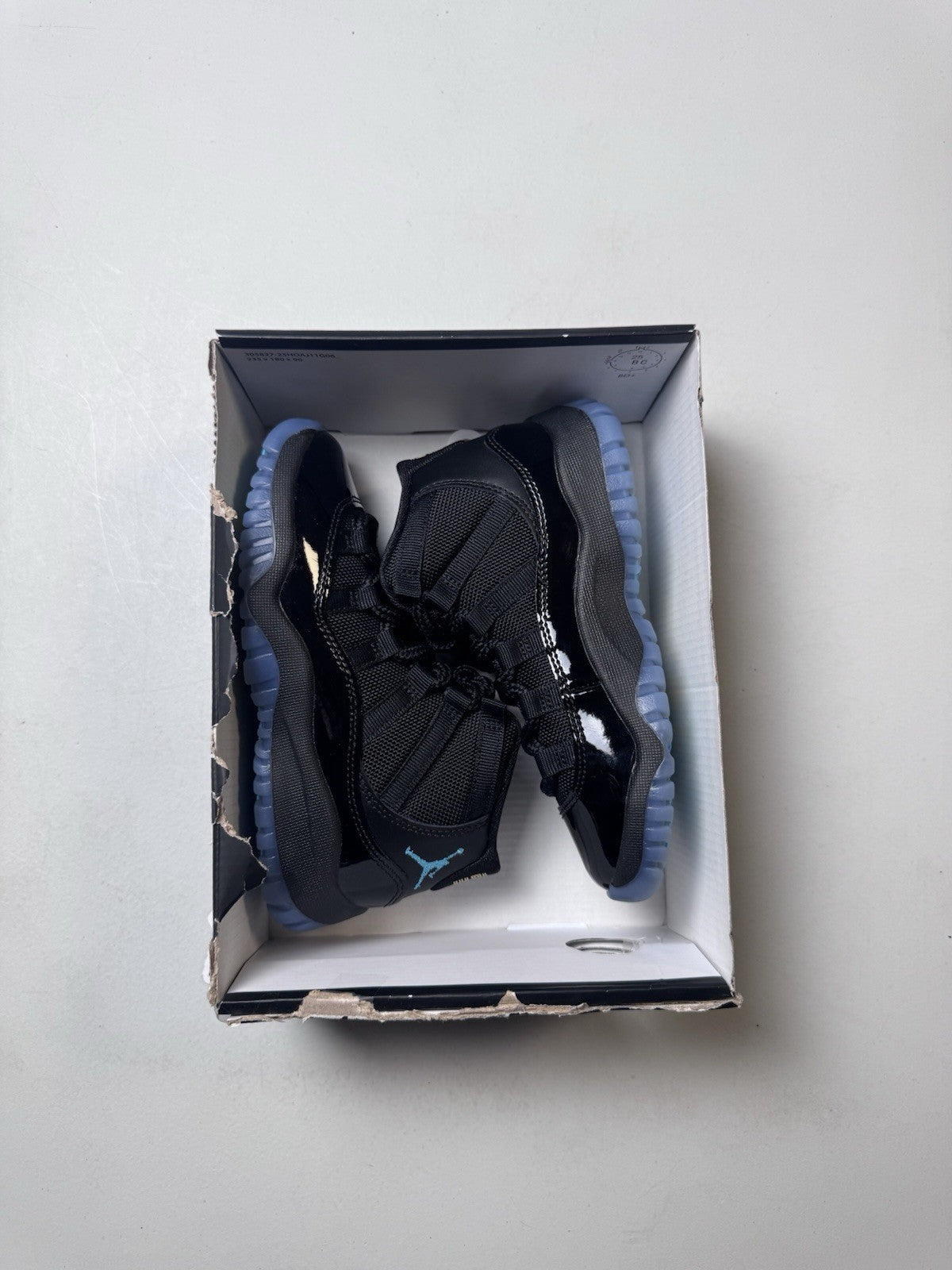 Jordan 11 Retro Gamma Blue (2025) (PS) | NEW damaged box | sizes 11C-3Y