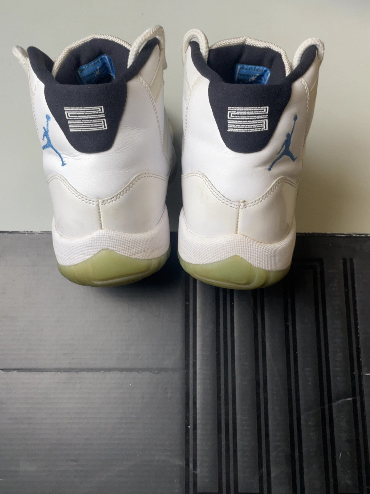 Air Jordan 11 Retro Legend Blue (2014) | 378037-117 | Size 11 Men's US