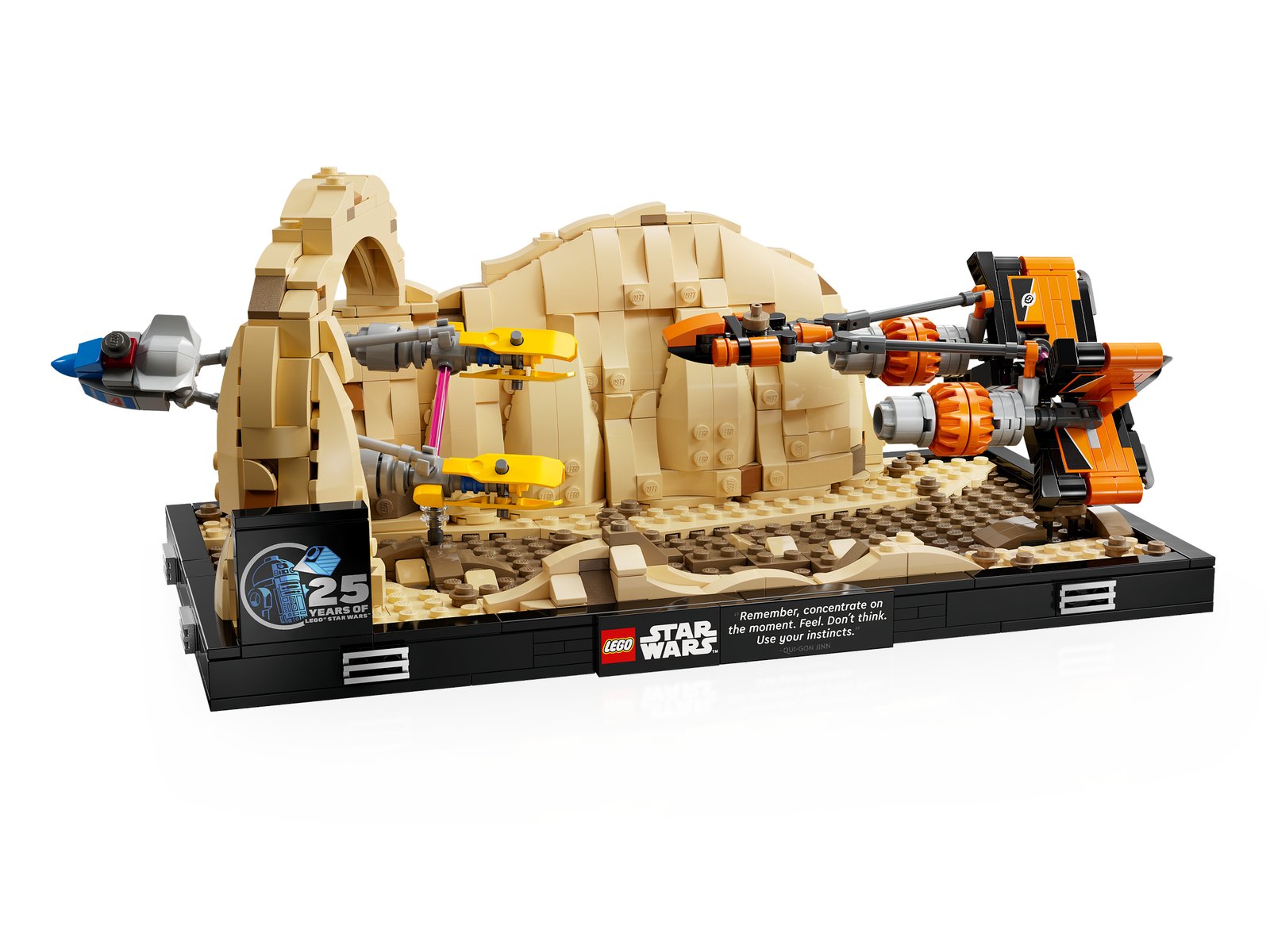 LEGO Mos Espa Podrace™ Diorama — Official LEGO gallery 3 of 4 — LEGO set 75380