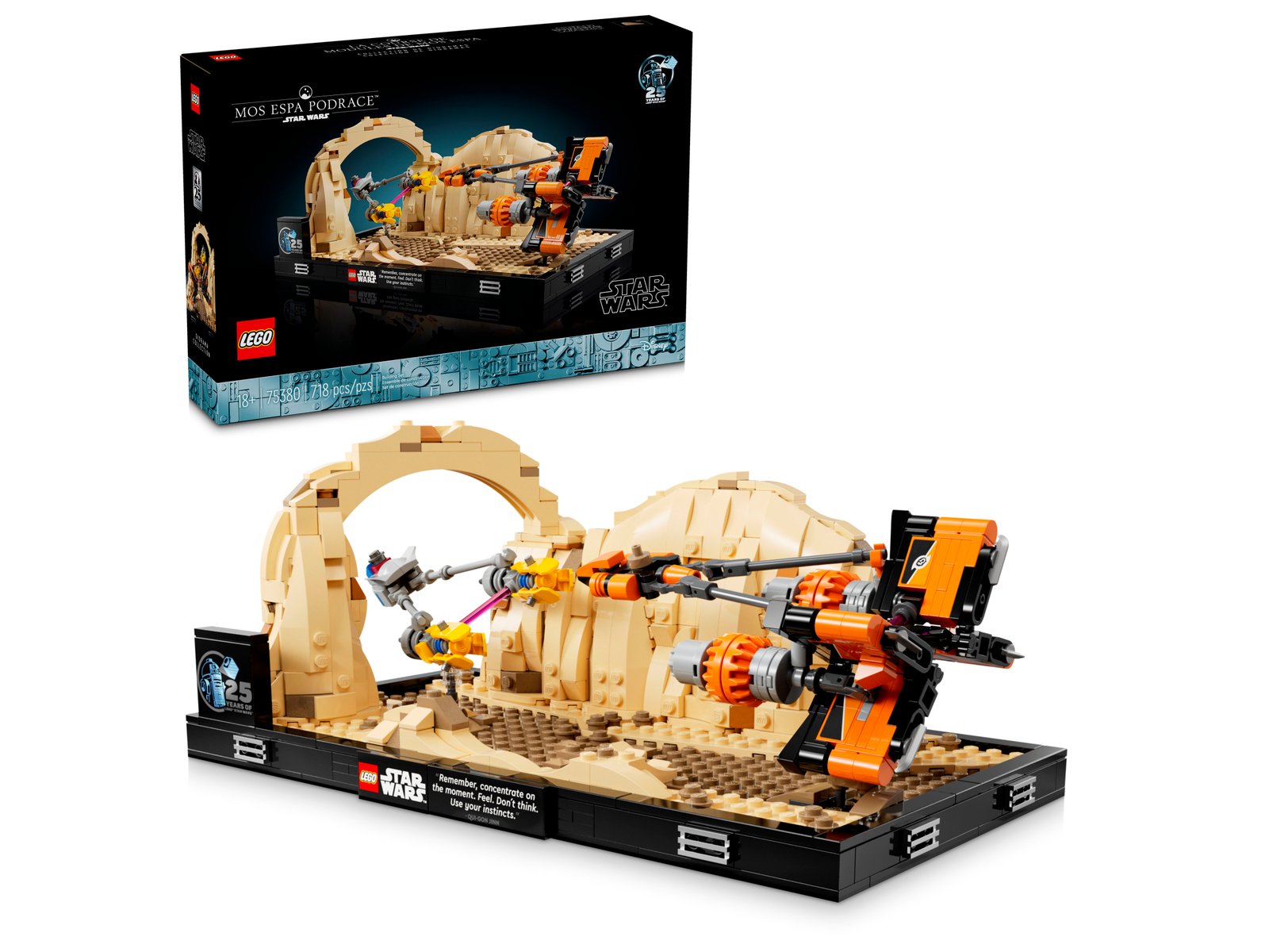 LEGO Mos Espa Podrace™ Diorama — Official LEGO gallery 2 of 4 — LEGO set 75380