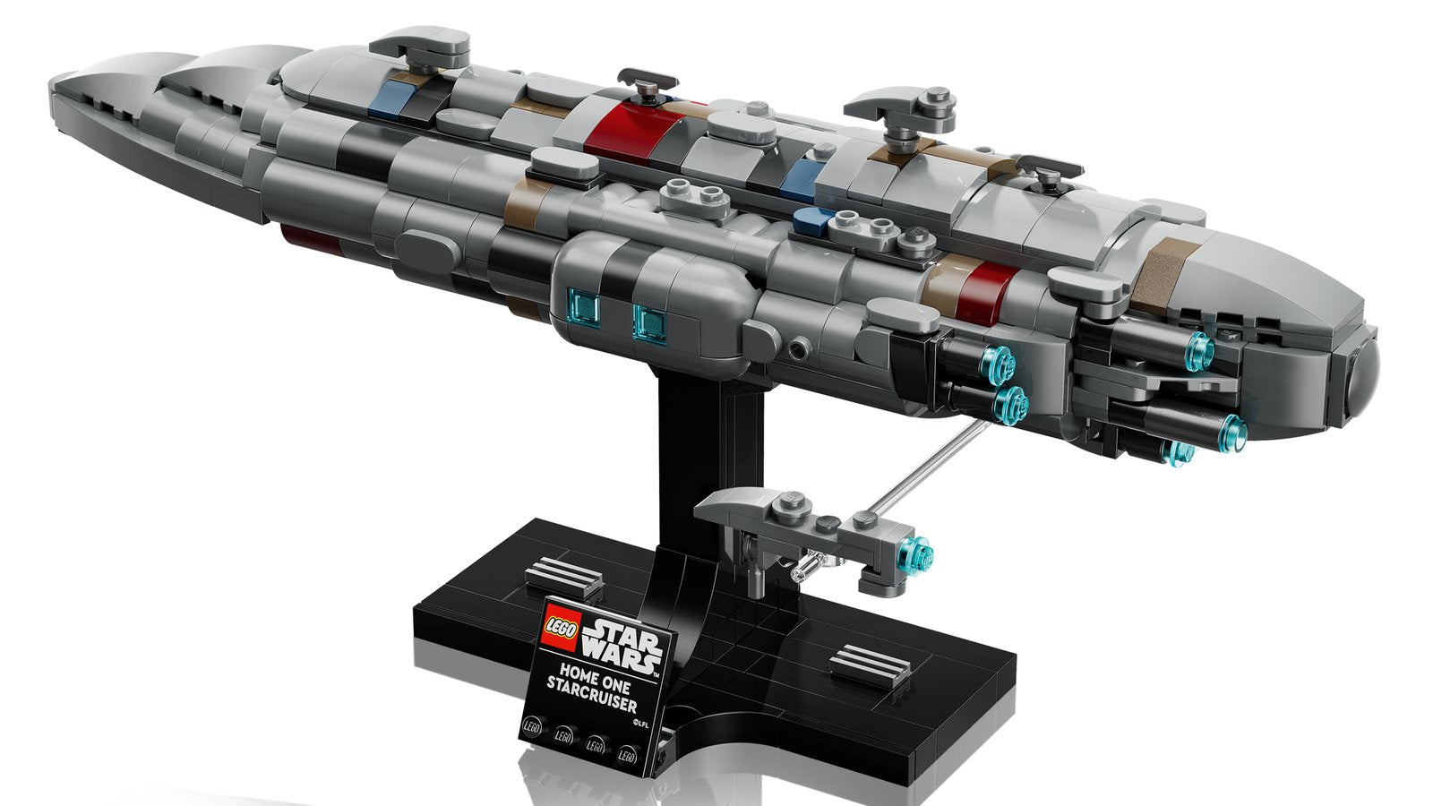 LEGO Home One Starcruiser — Official LEGO gallery 4 of 4 — LEGO set 75405