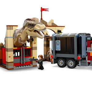 LEGO T. rex & Atrociraptor Dinosaur Breakout — Official LEGO gallery 3 of 4 — LEGO set 76948