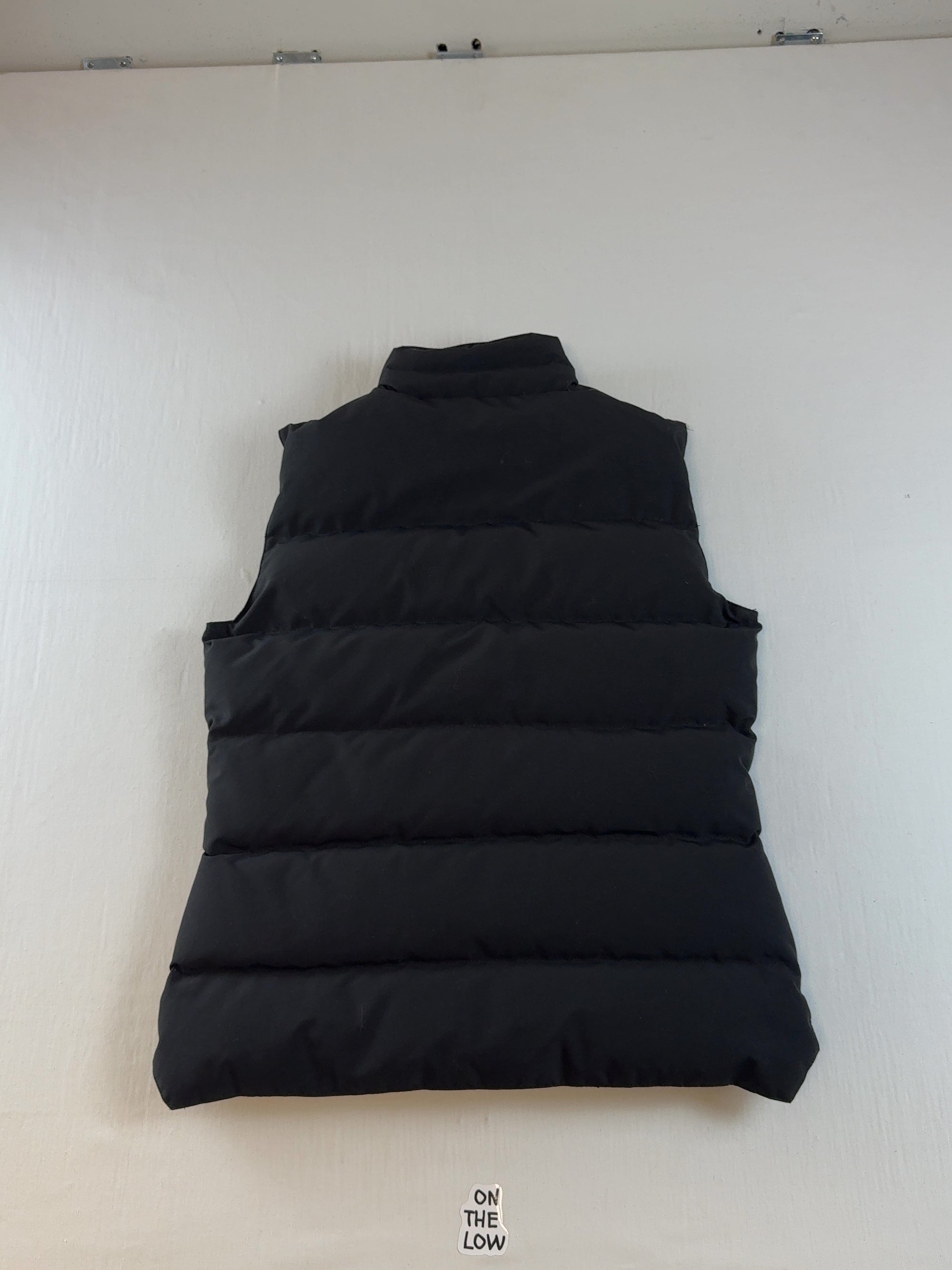 Canada Goose Logo Patch Puffer Black Vest (USED) — Drive 184wVII3xX2fDSJ9NJwoI8X8b-mBi-_Ro — photo 2