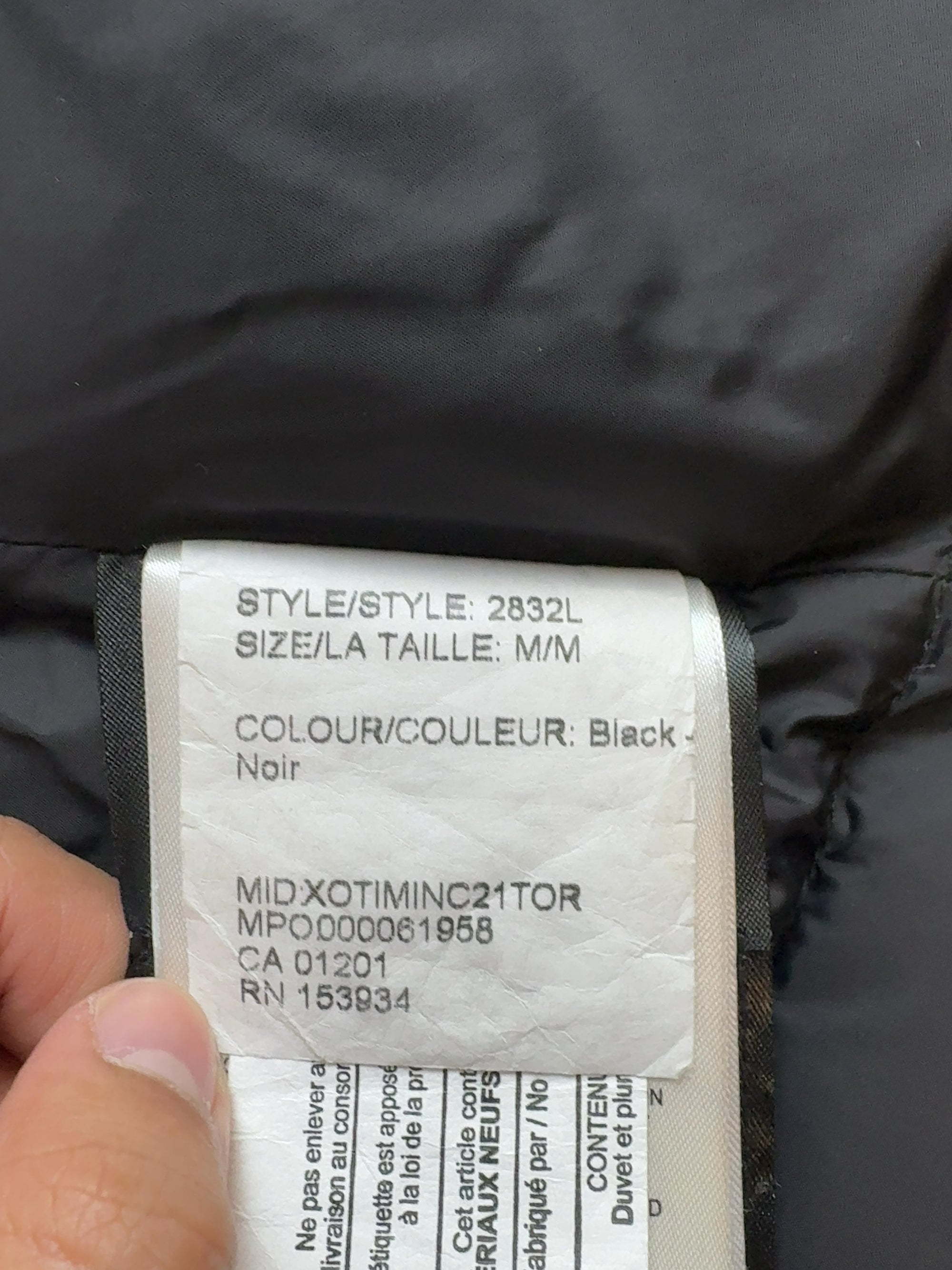Canada Goose Logo Patch Puffer Black Vest (USED) — Drive 1kt9iWCOAtdh5P6GnskJ5zSpjyqVvsWya — photo 4