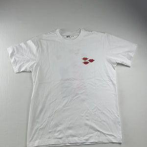 Uniqlo KAWS + Warhol Heart Graphic White T-Shirt — Drive 1g4GATNCVs_ejVOY5gu5s-U4mGeTK_aAc — photo 1