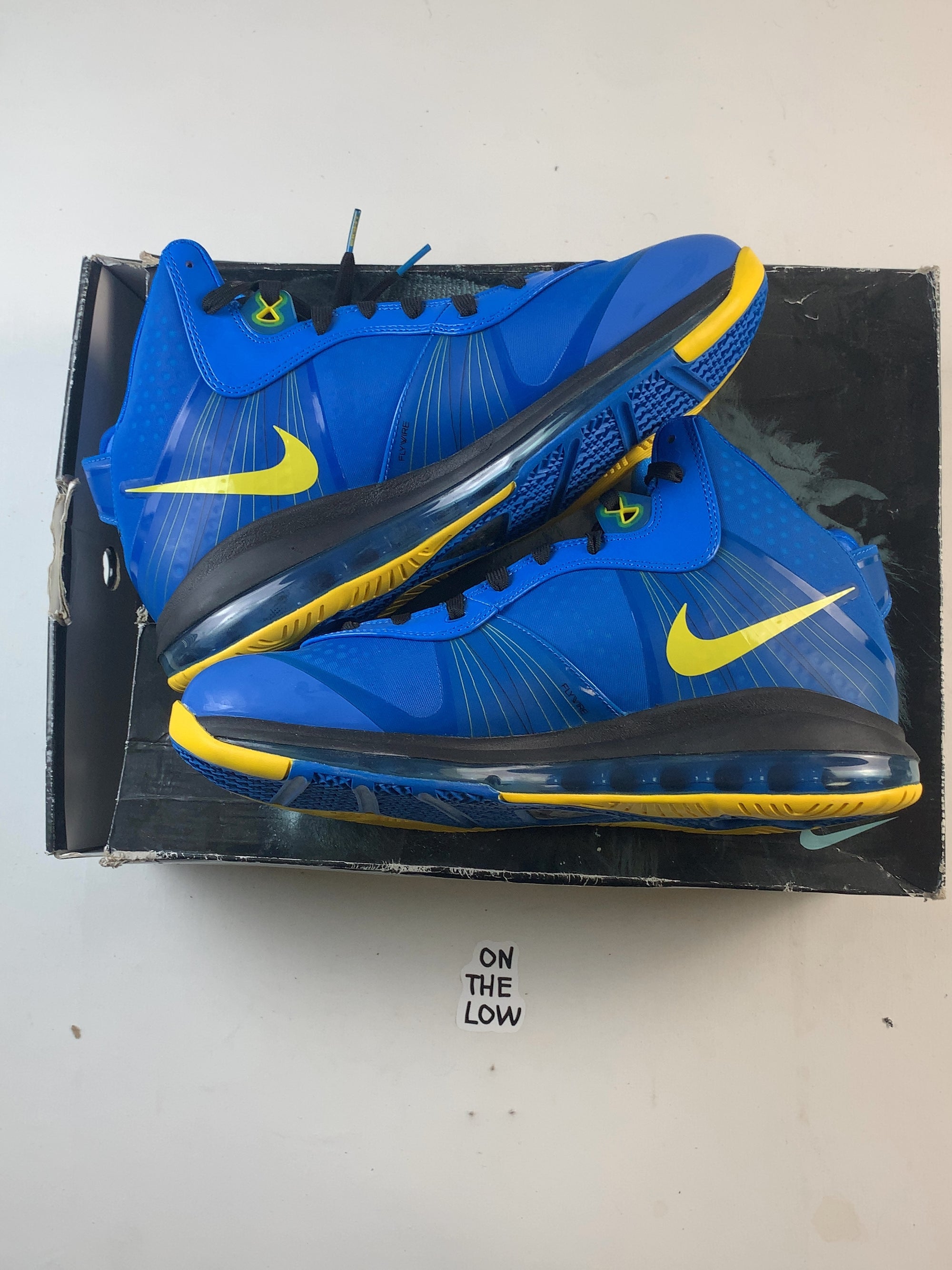 Nike LeBron 8 V/2 Entourage — Drive 1QUjXojM9dEpjZ3O2BMCYqGVrdsm_A-0b — photo 2