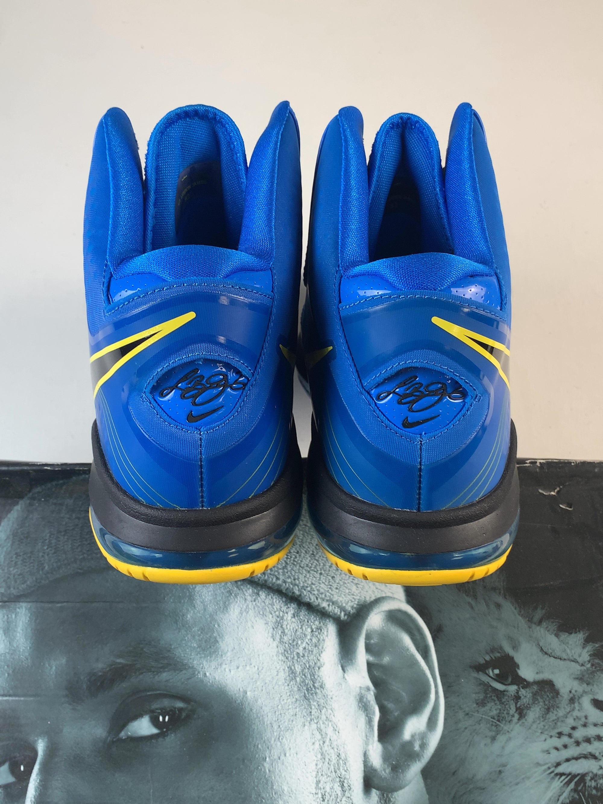 Nike LeBron 8 V/2 Entourage — Drive 1vE8awNi1y4FlSxfNqYmZUCOkgMY-NqMX — photo 5